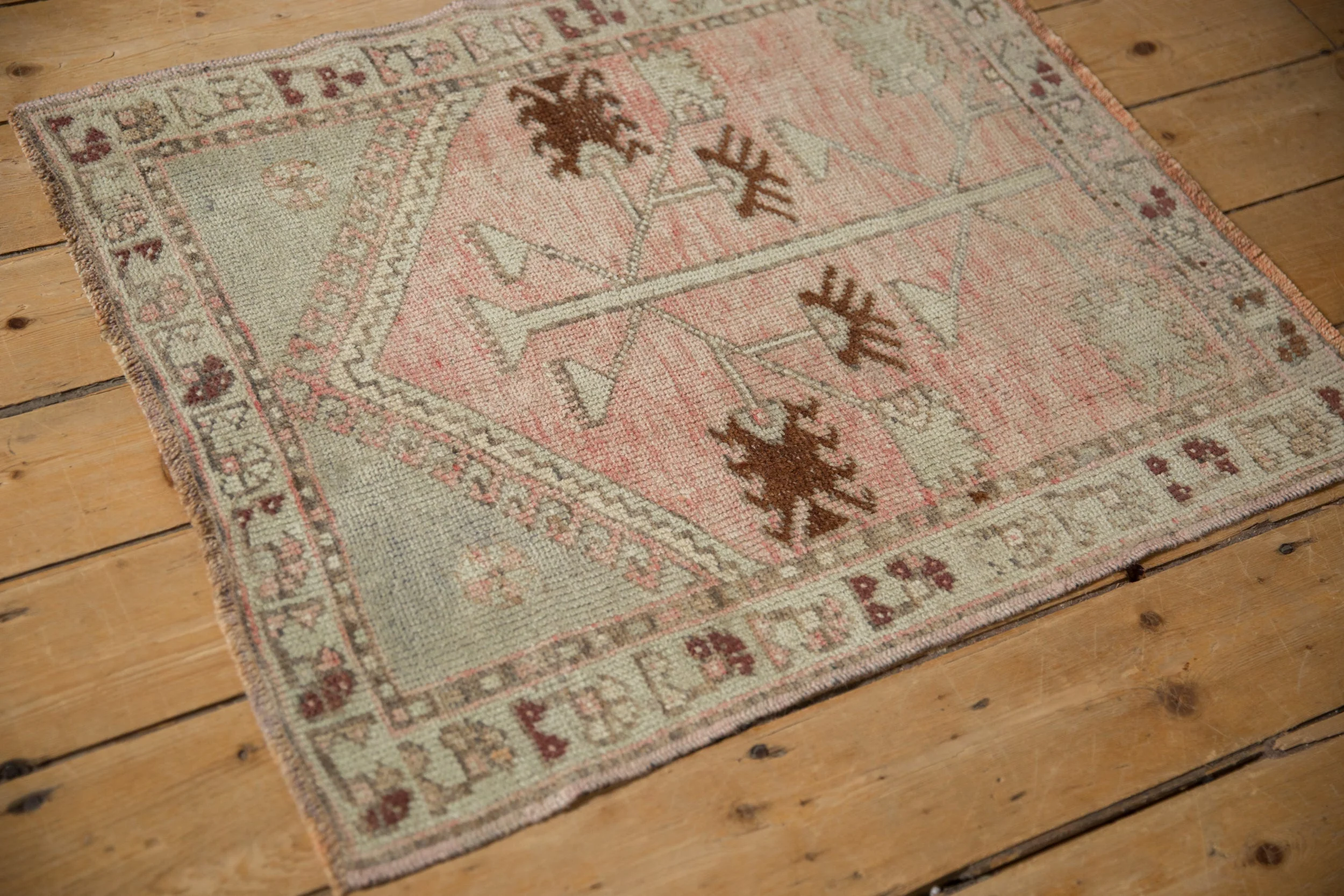 2.5x3 Vintage Distressed Oushak Square Rug - Image 5