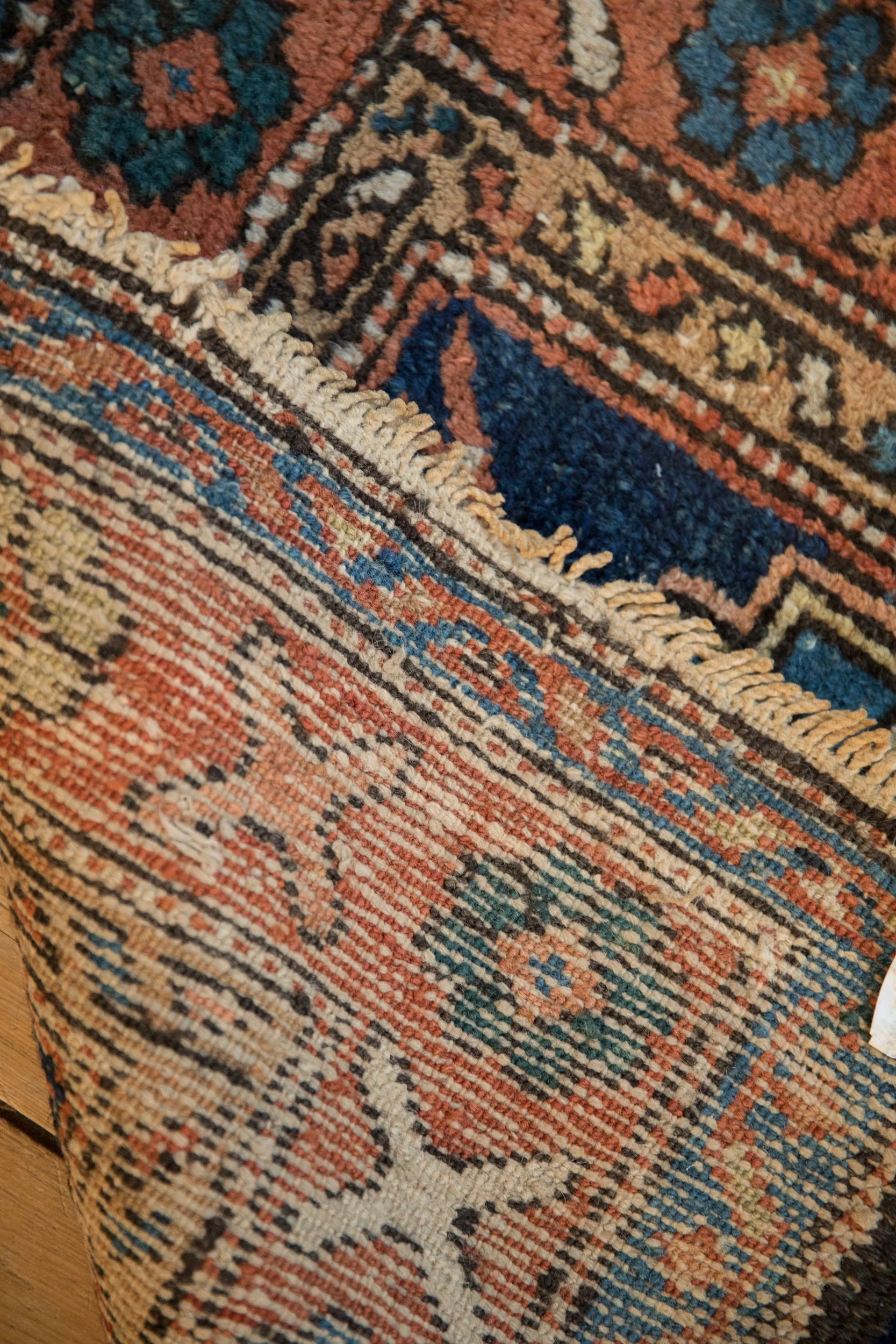 2.5x4.5 Antique Heriz Rug - Image 10