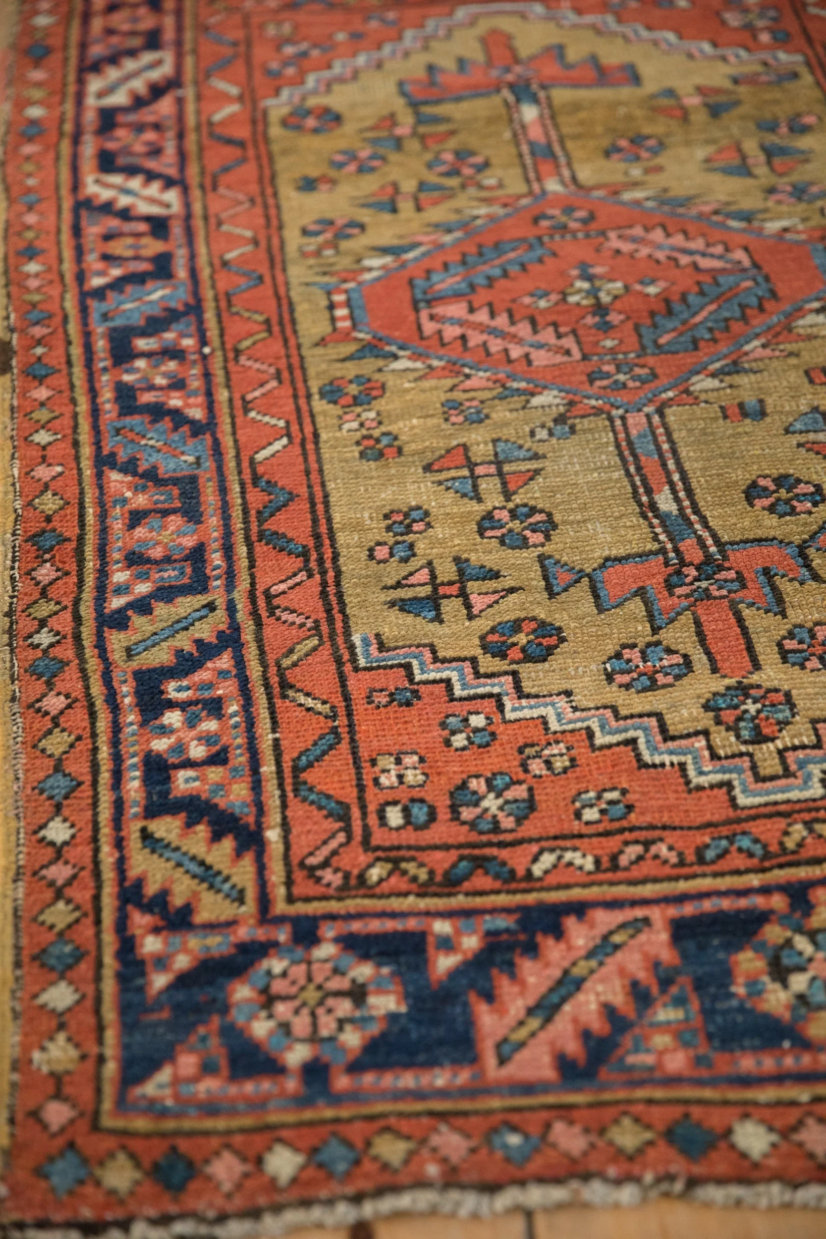 2.5x4.5 Antique Heriz Rug - Image 4