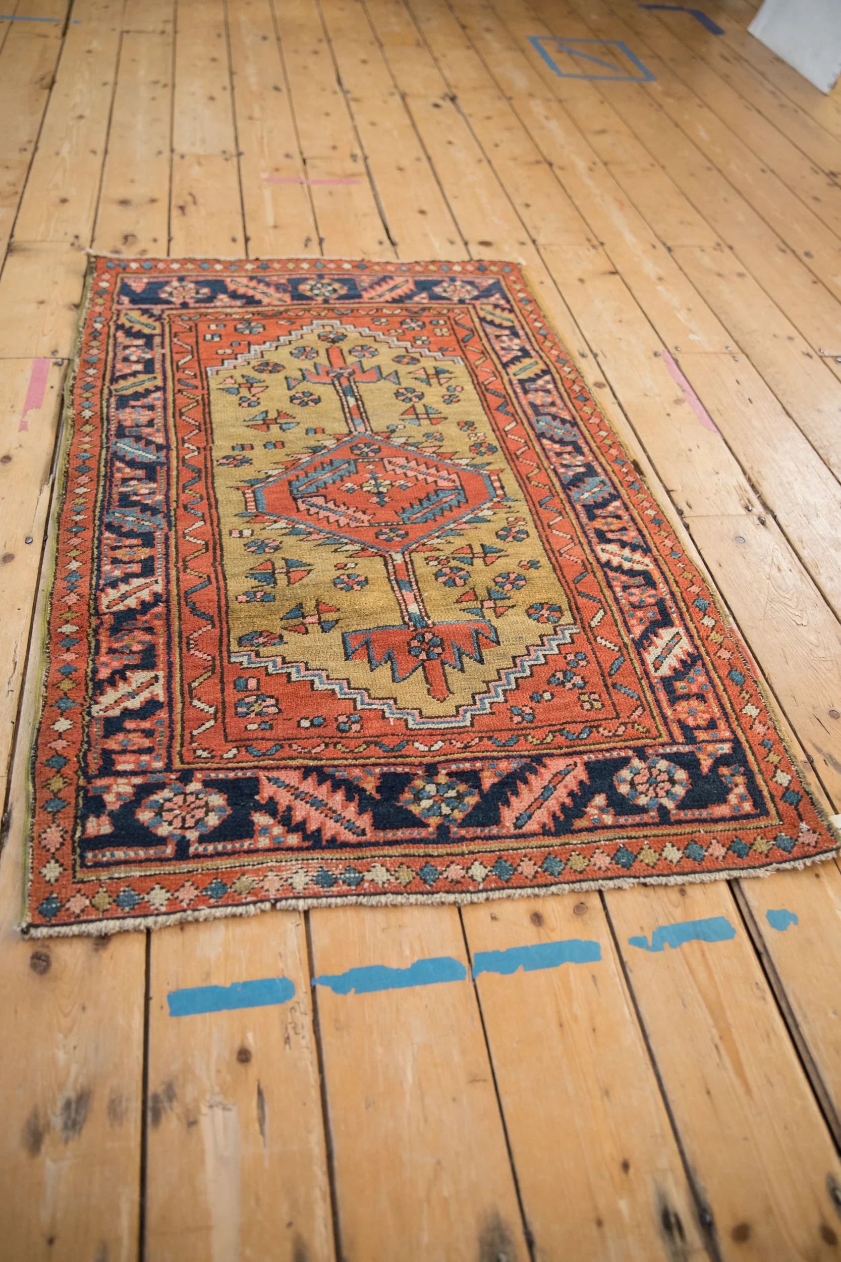 2.5x4.5 Antique Heriz Rug - Image 5