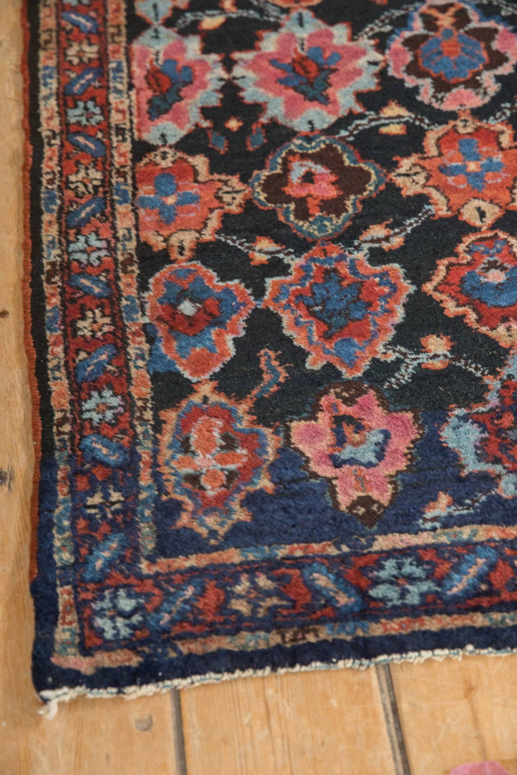 2.5x4.5 Vintage Bibikabad Rug - Image 6