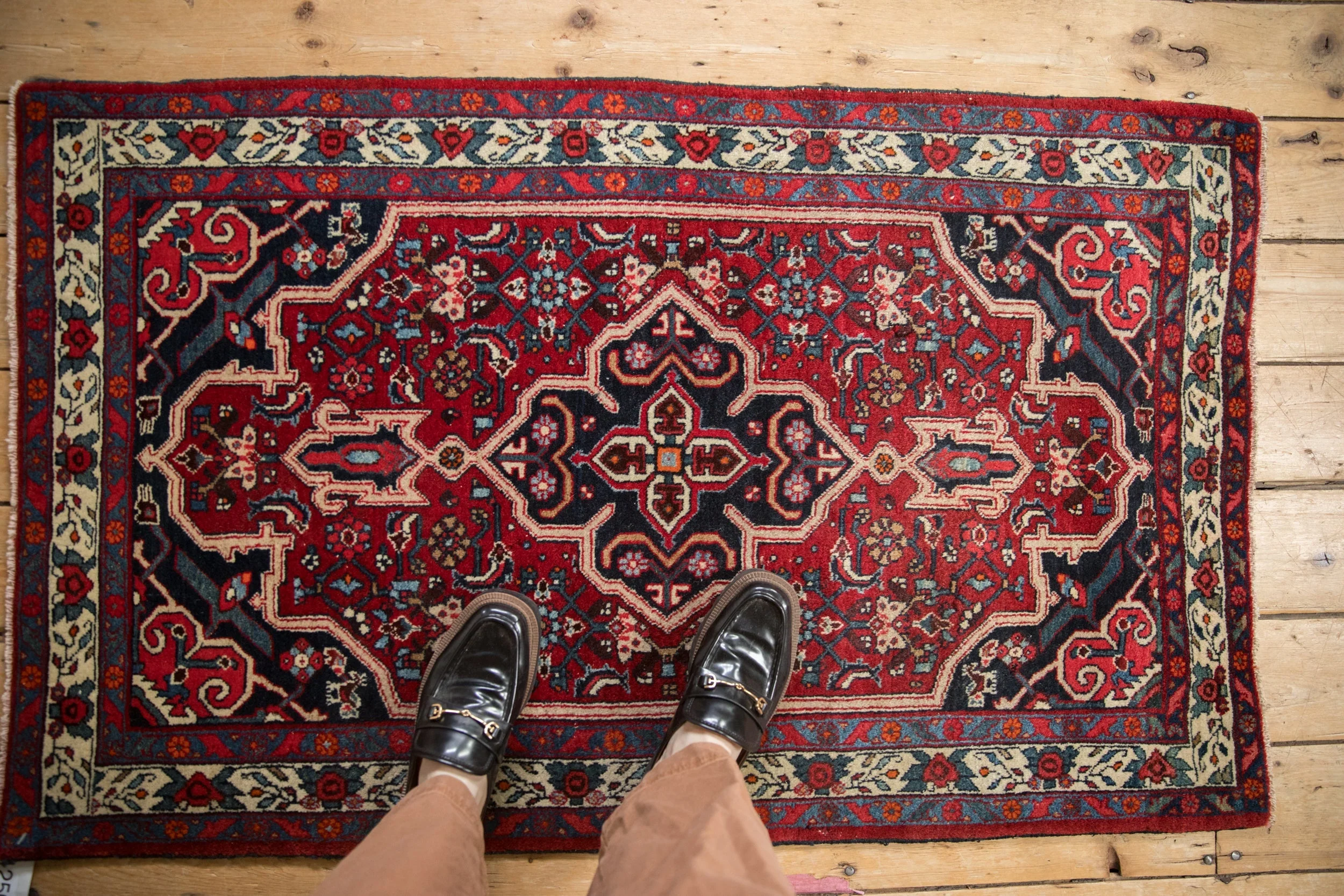 2.5x4.5 Vintage Bijar Rug - Image 2