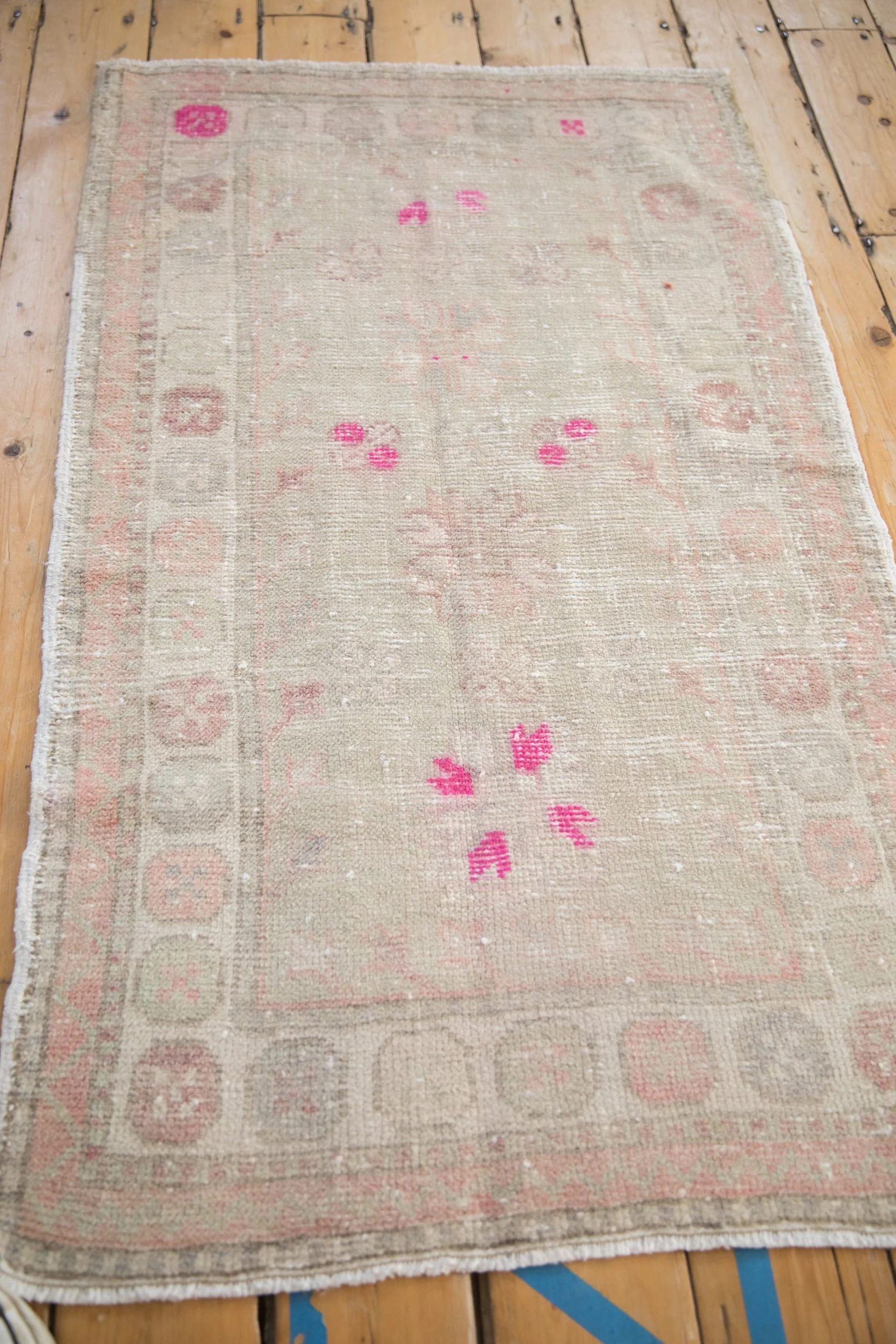 2.5x4.5 Vintage Distressed Oushak Rug - Image 4