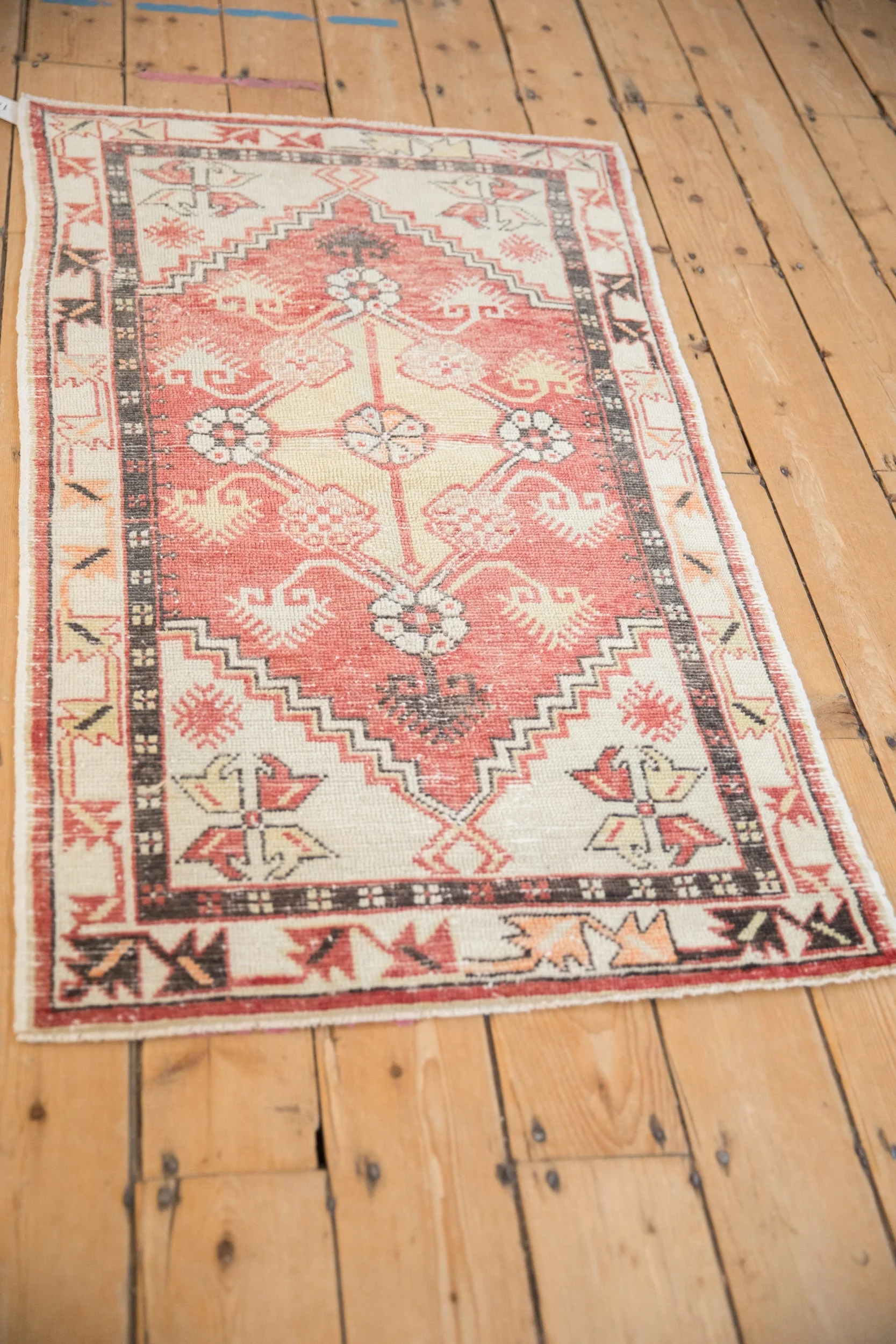 2.5x4.5 Vintage Distressed Oushak Rug - Image 4