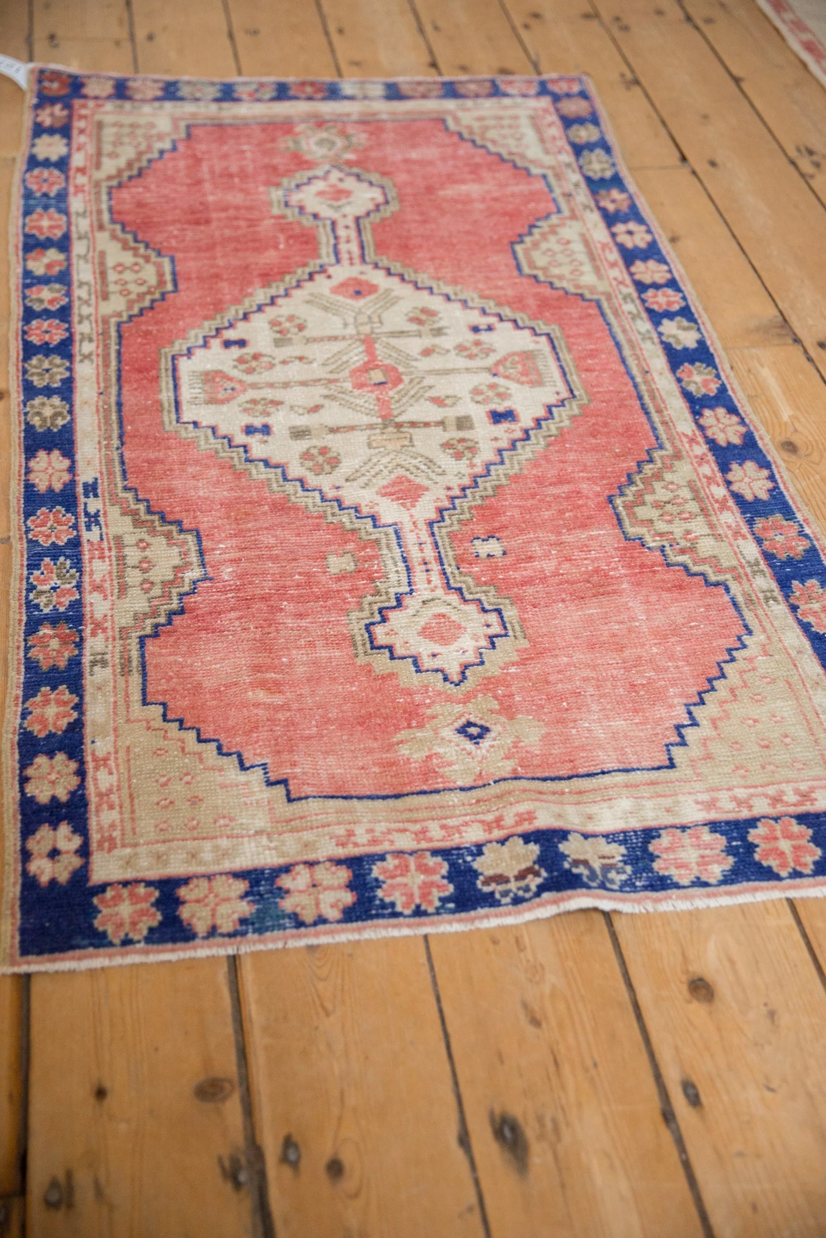 2.5x4.5 Vintage Distressed Oushak Rug - Image 5