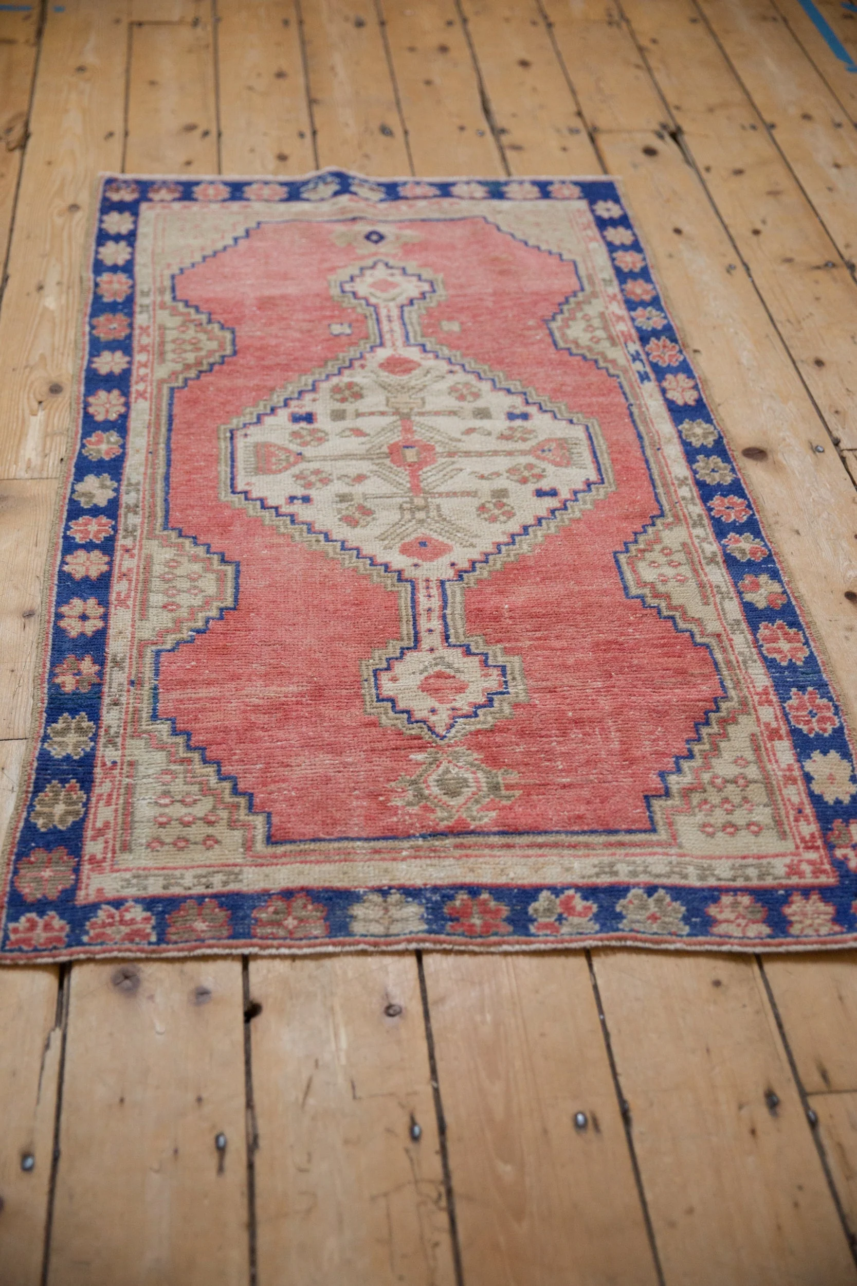 2.5x4.5 Vintage Distressed Oushak Rug - Image 8