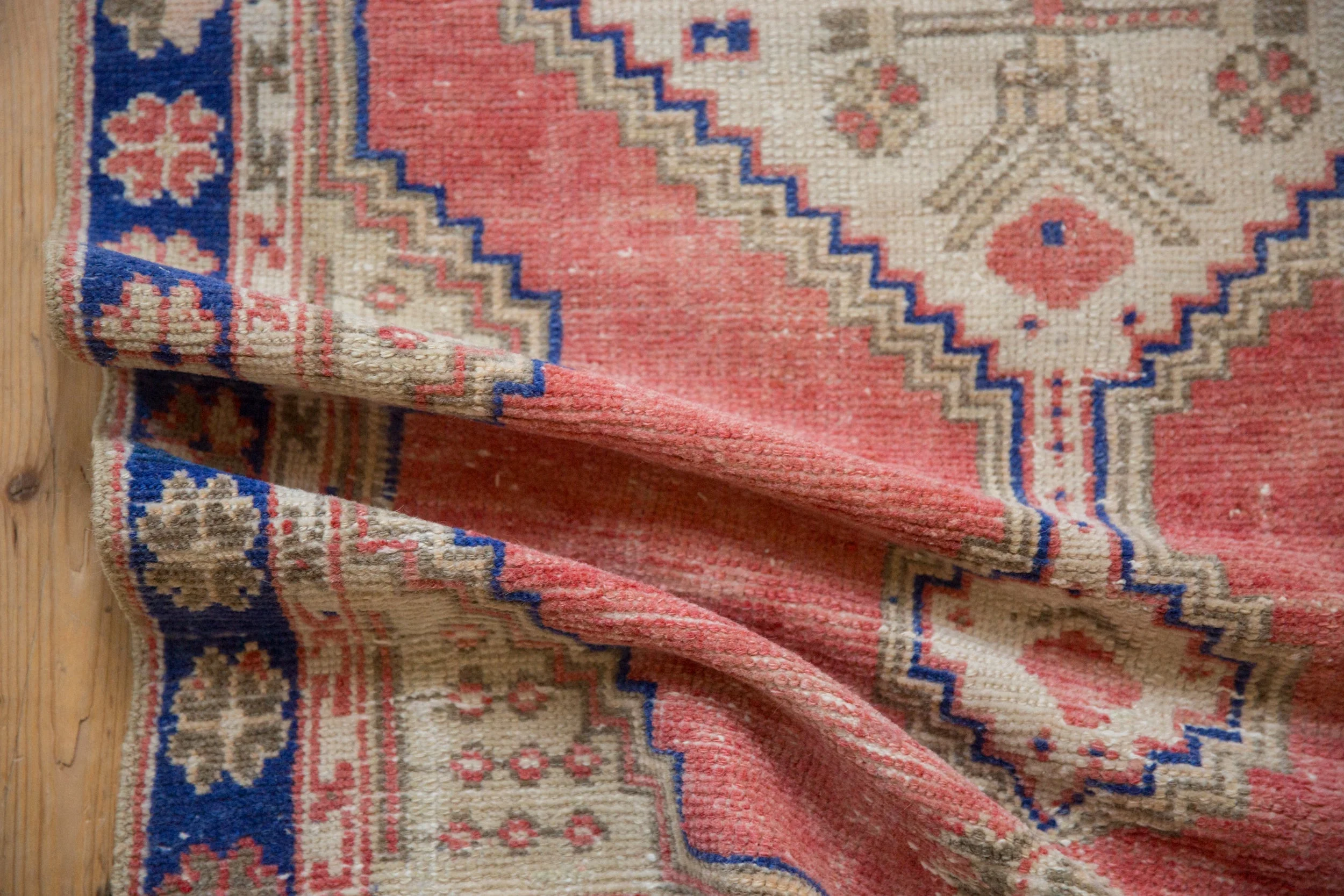 2.5x4.5 Vintage Distressed Oushak Rug - Image 9