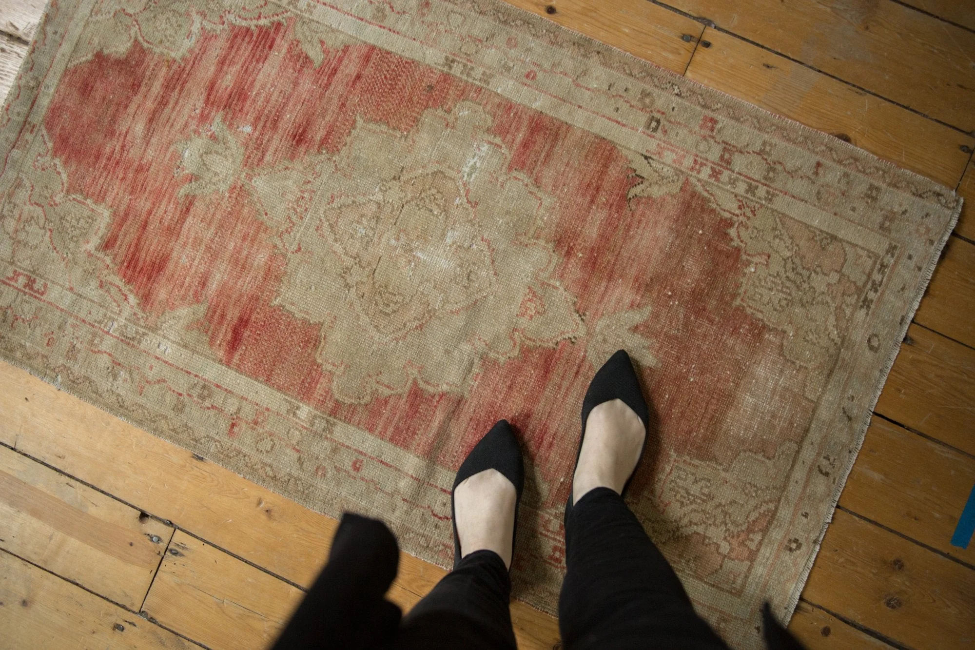 2.5x4.5 Vintage Distressed Oushak Rug - Image 2