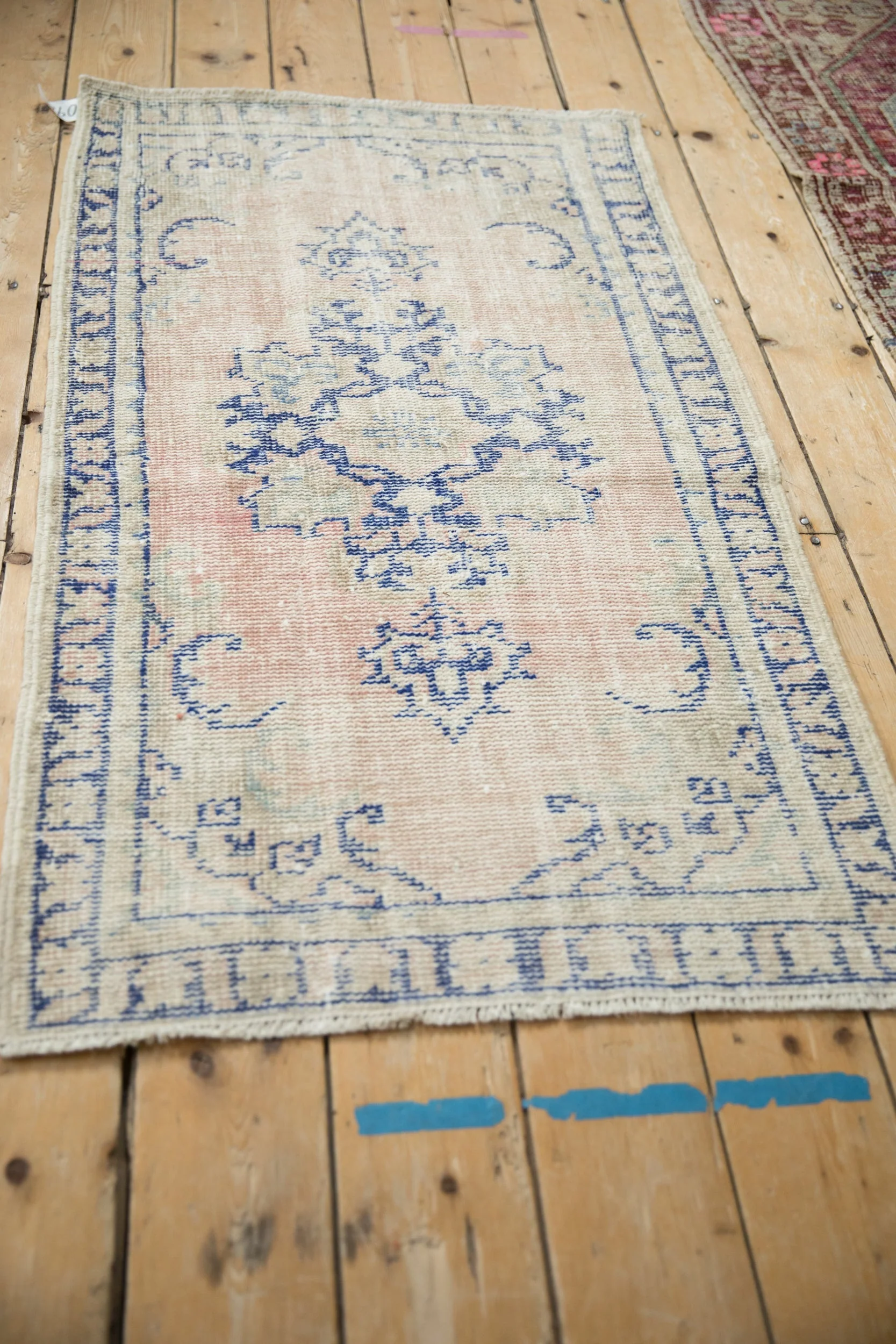 2.5x4.5 Vintage Distressed Oushak Rug - Image 4