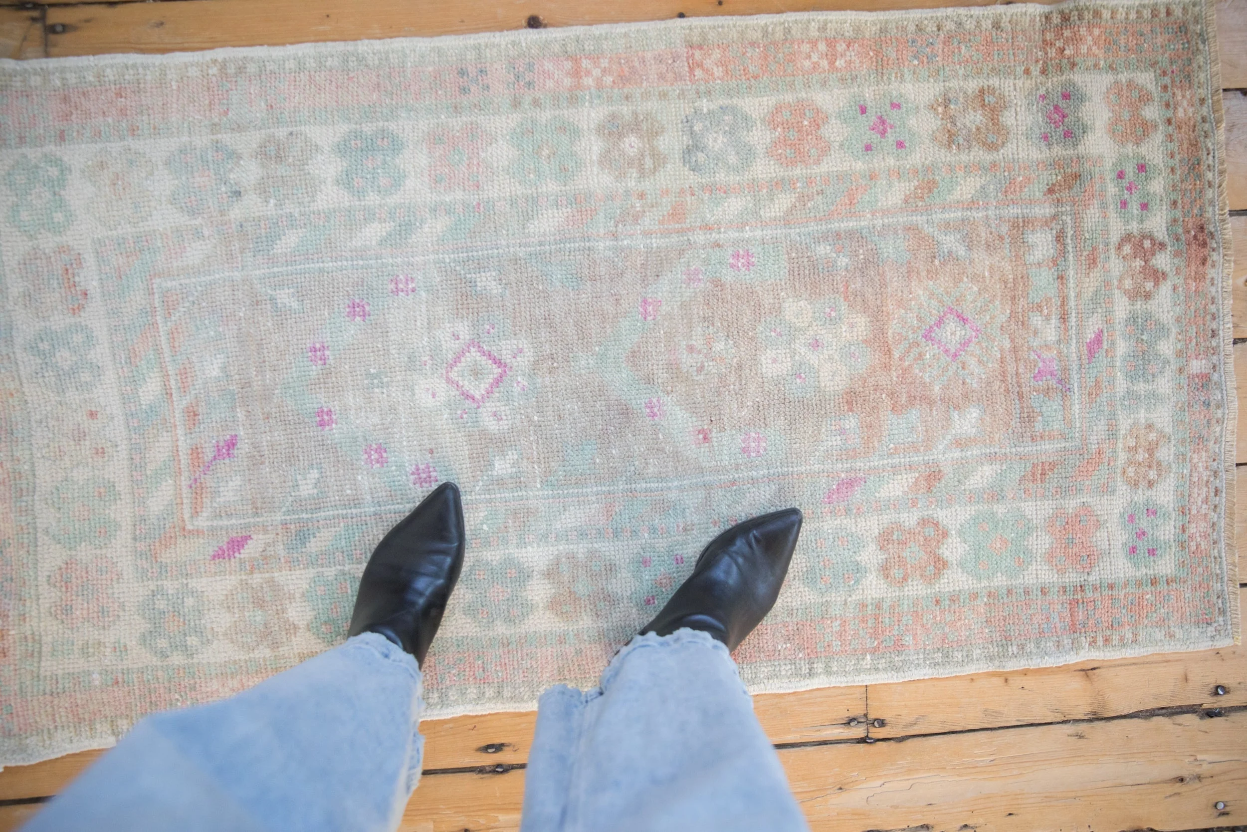 2.5x4.5 Vintage Distressed Oushak Rug - Image 2