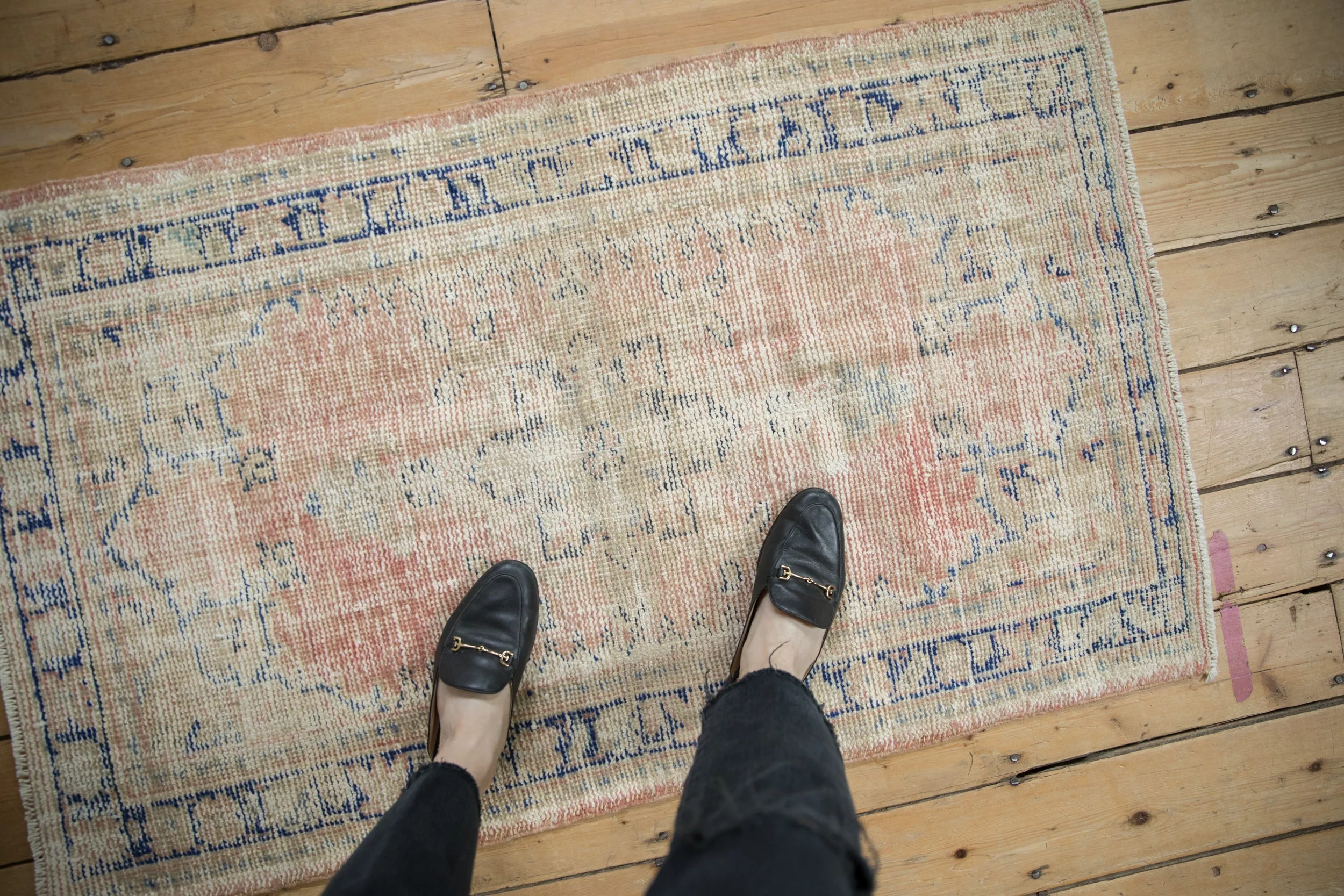 2.5x4.5 Vintage Distressed Oushak Rug - Image 2