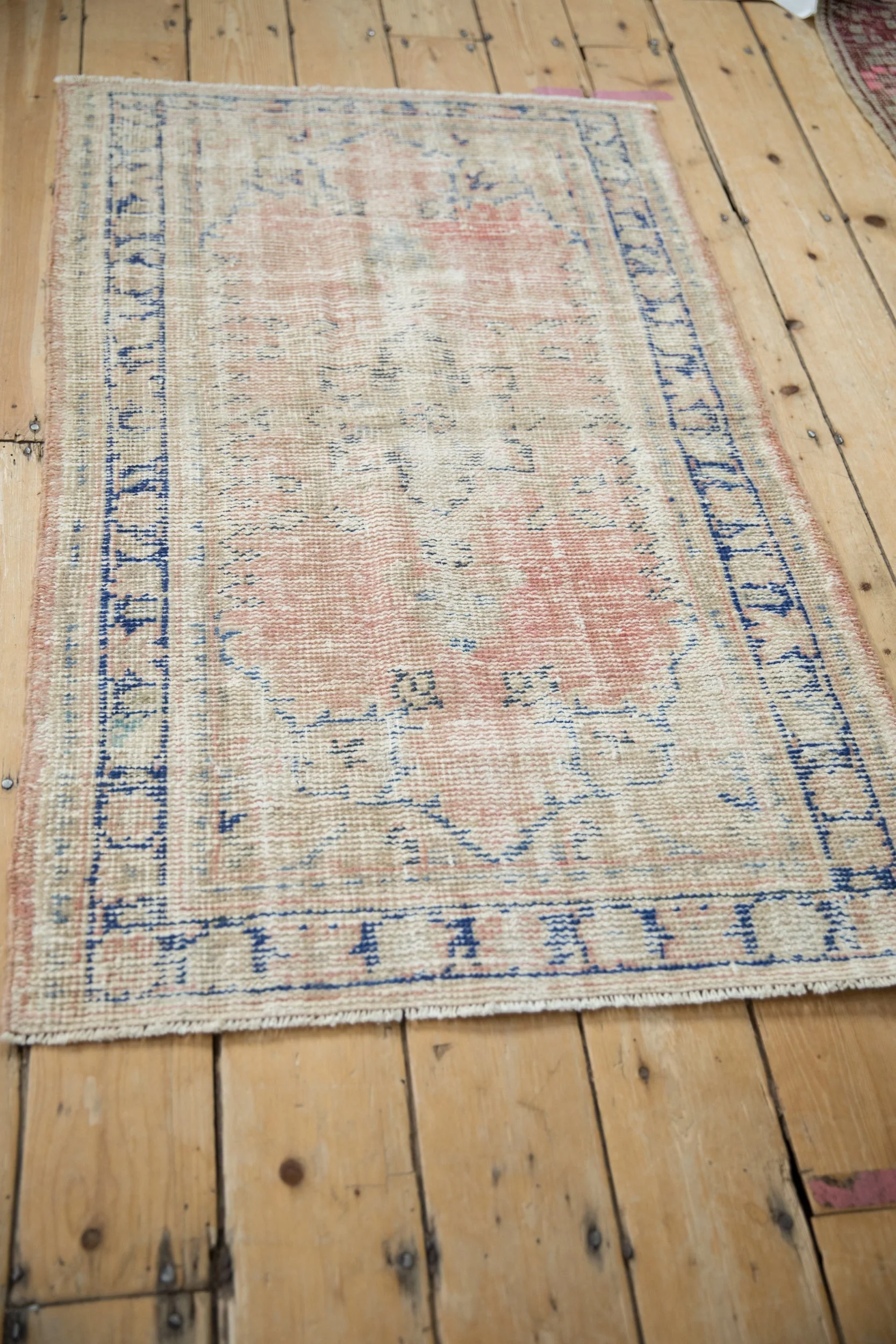 2.5x4.5 Vintage Distressed Oushak Rug - Image 6