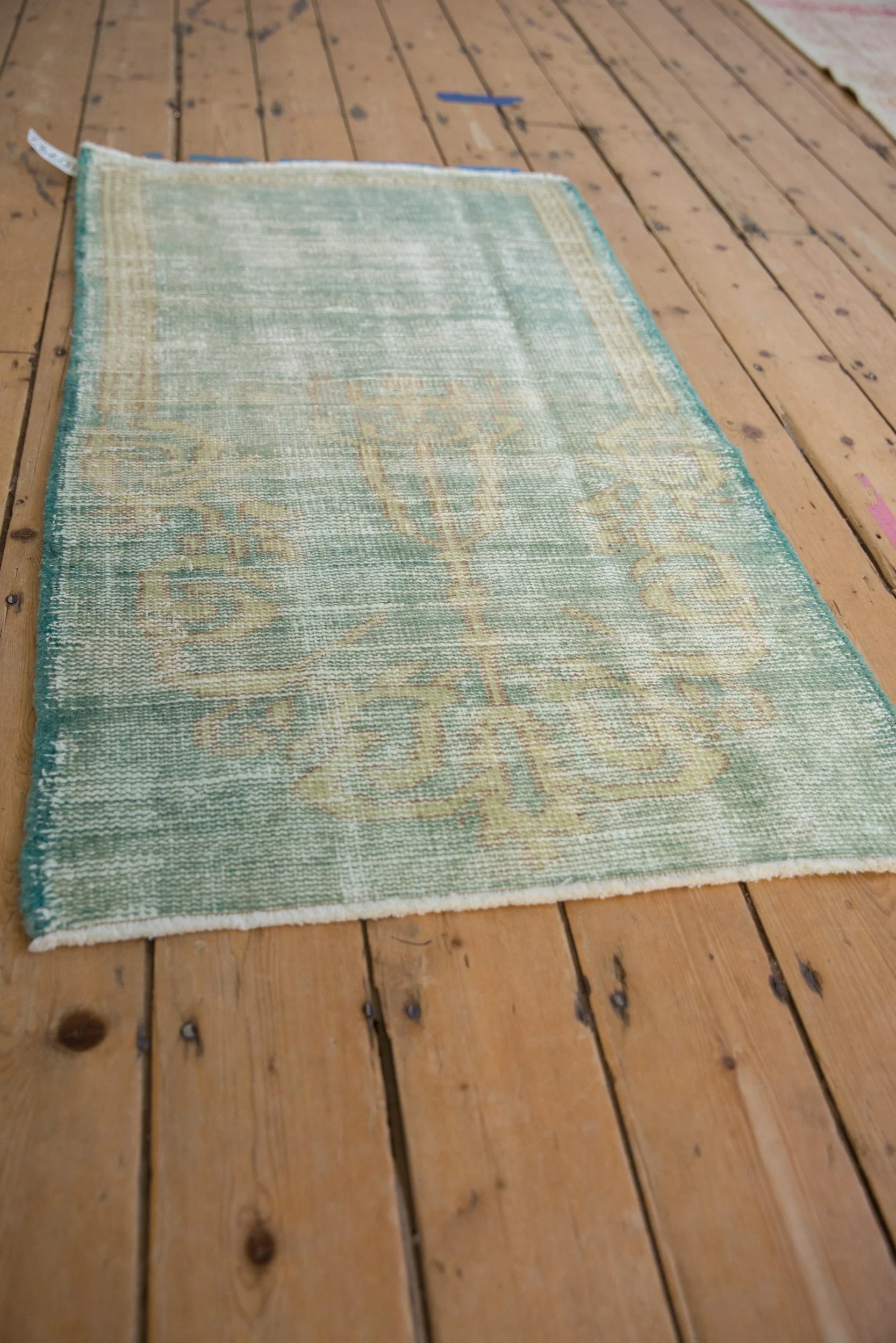 2.5x4.5 Vintage Distressed Oushak Rug - Image 4