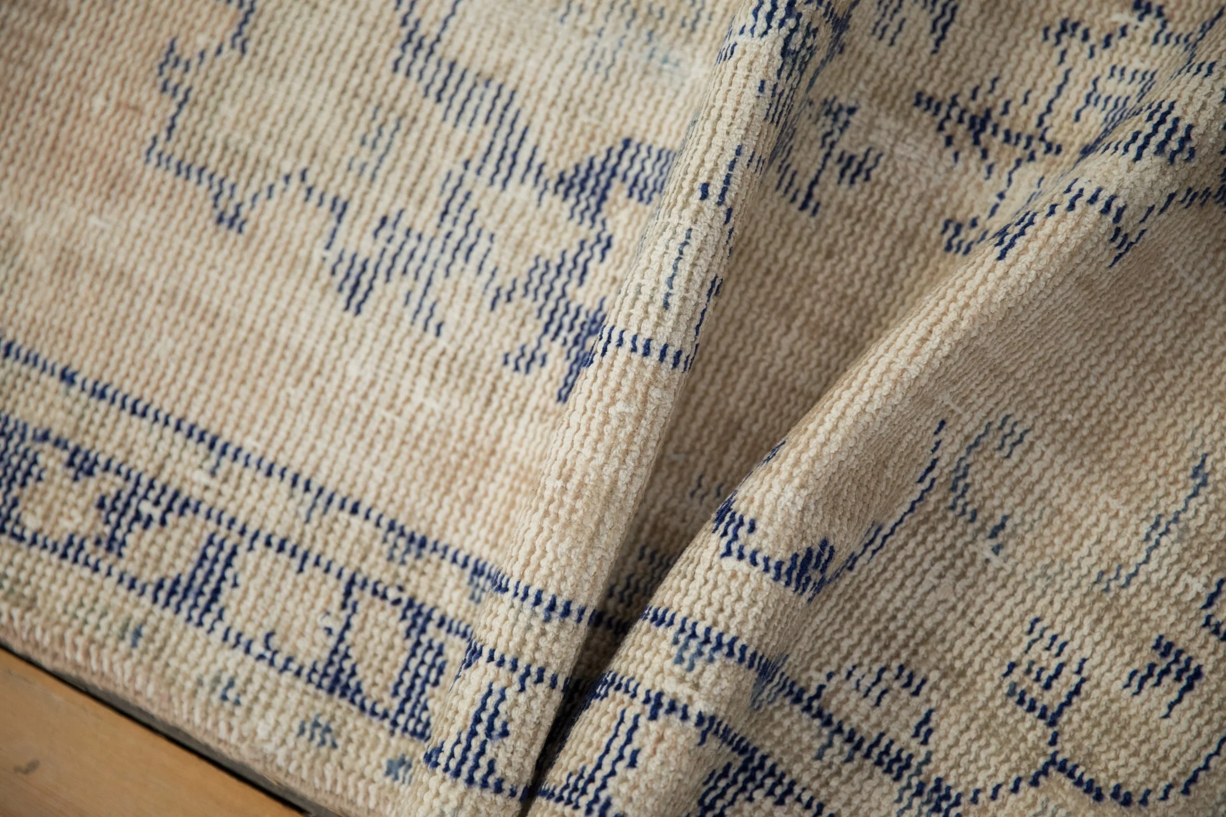 2.5x4.5 Vintage Distressed Oushak Rug - Image 8