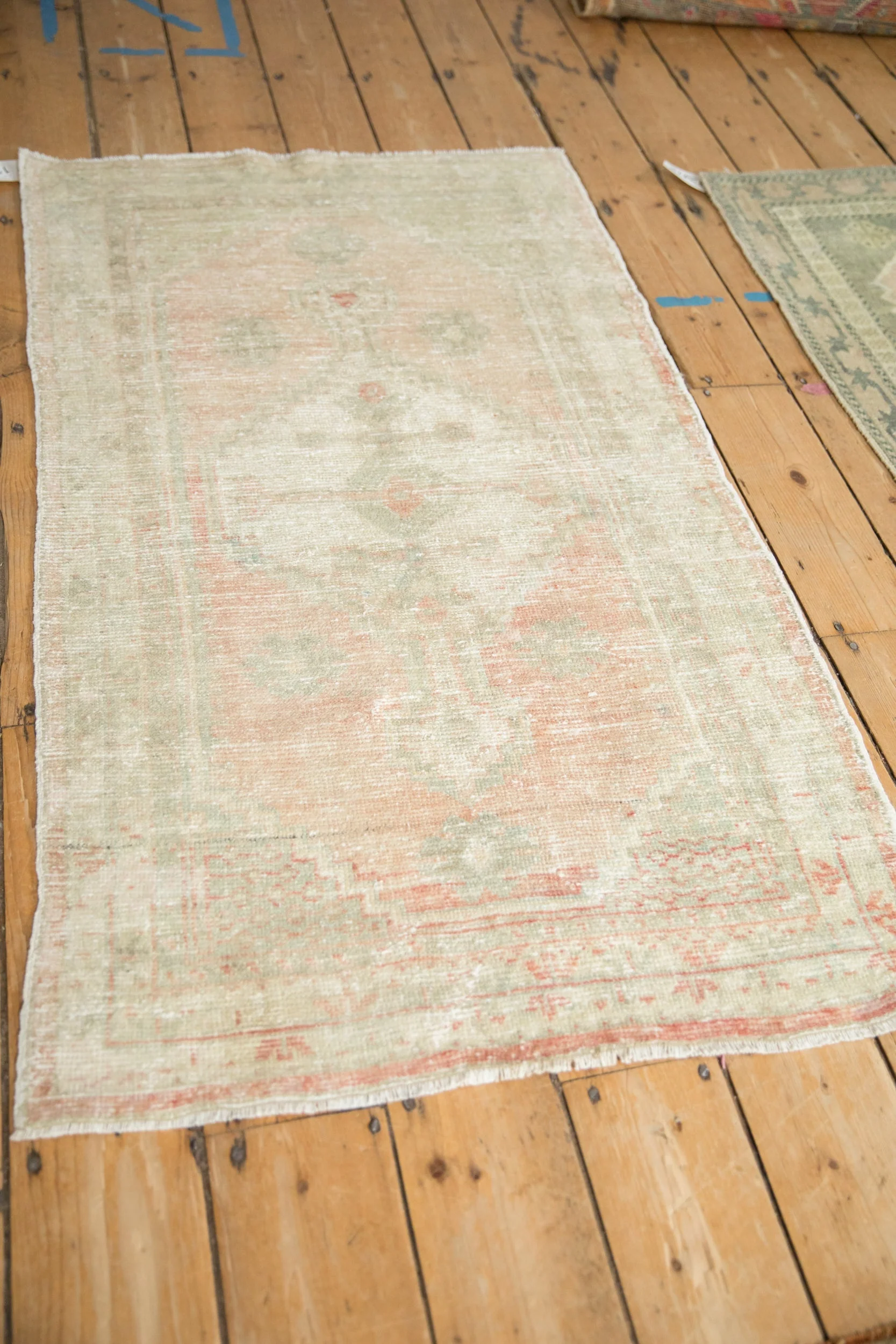 2.5x4.5 Vintage Distressed Oushak Rug - Image 4