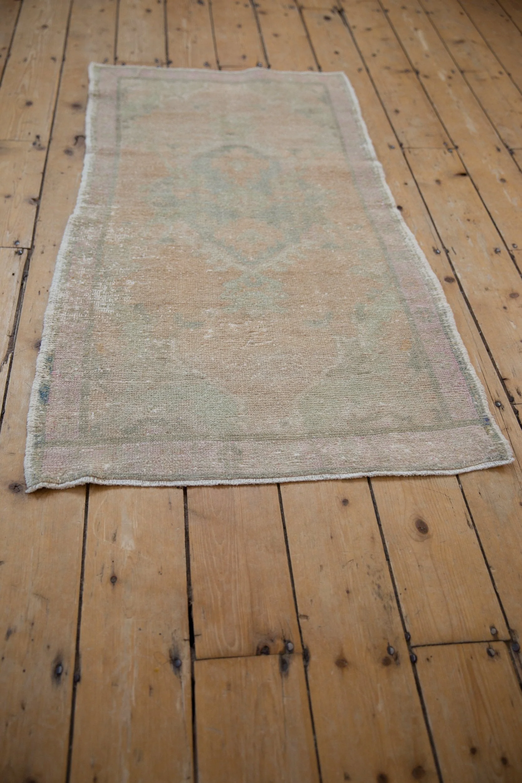 2.5x4.5 Vintage Distressed Oushak Rug - Image 4