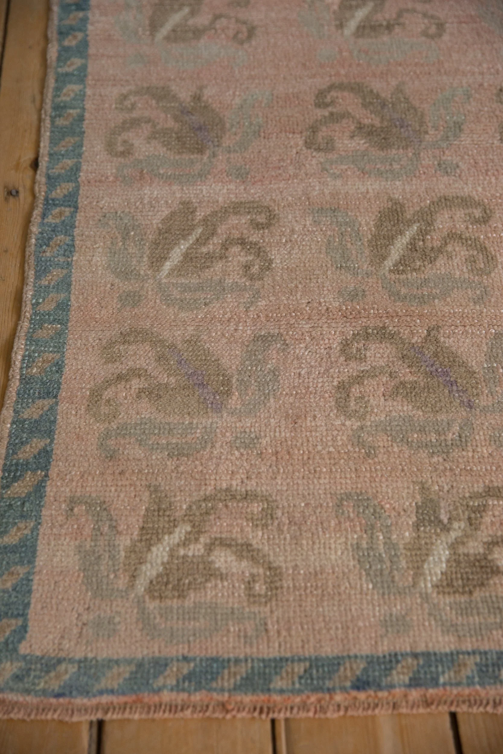 2.5x4.5 Vintage Distressed Oushak Rug - Image 4
