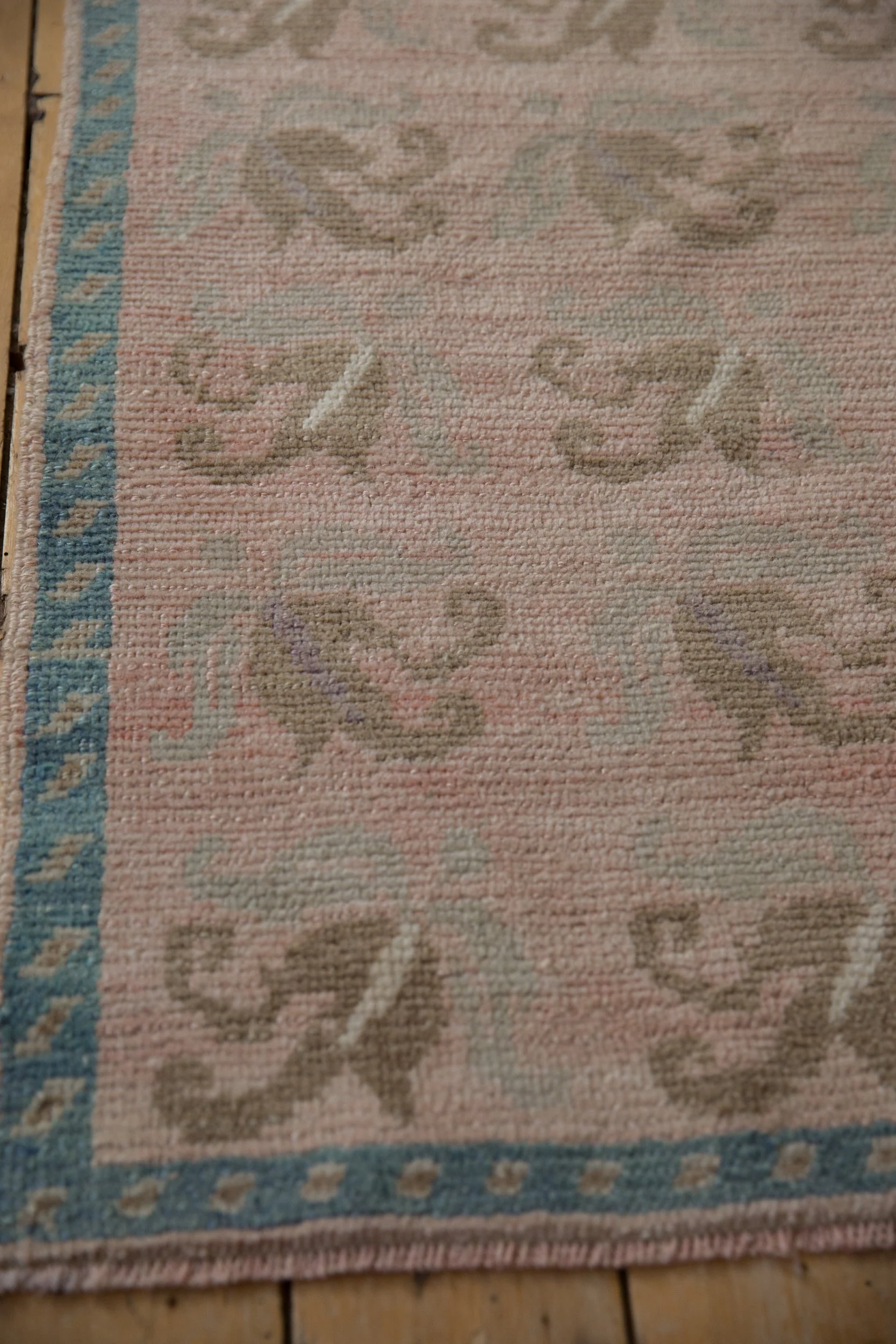 2.5x4.5 Vintage Distressed Oushak Rug - Image 6