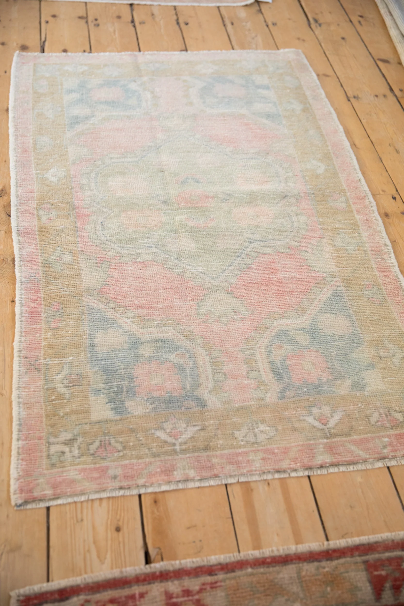 2.5x4.5 Vintage Distressed Oushak Rug - Image 4