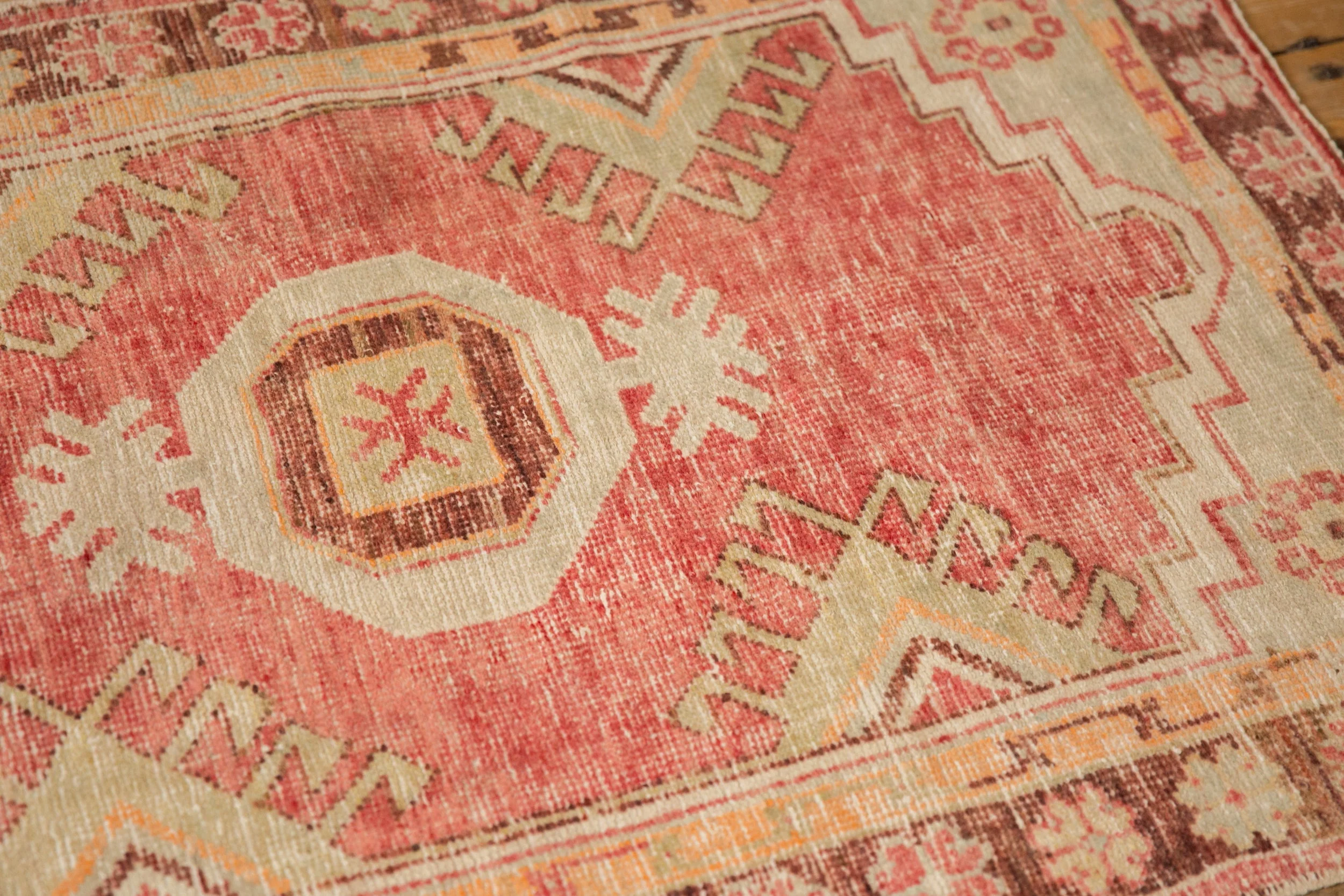 2.5x4.5 Vintage Distressed Oushak Rug - Image 6
