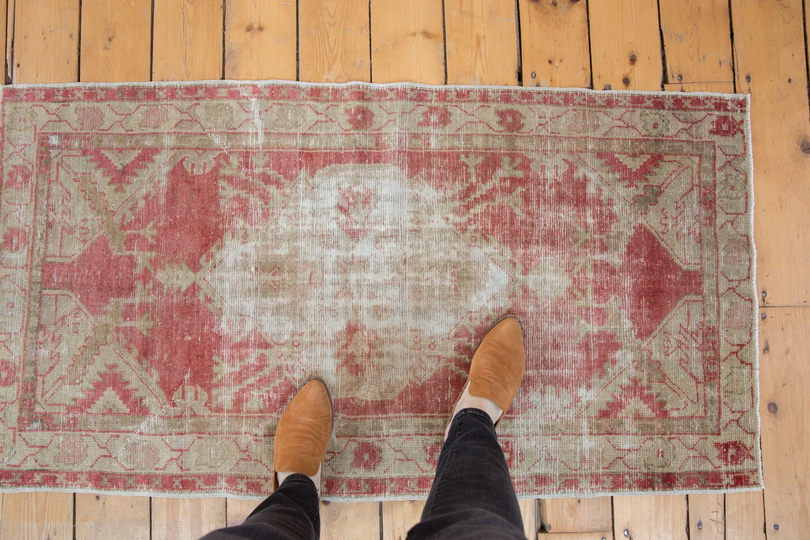 2.5x4.5 Vintage Distressed Oushak Rug - Image 2