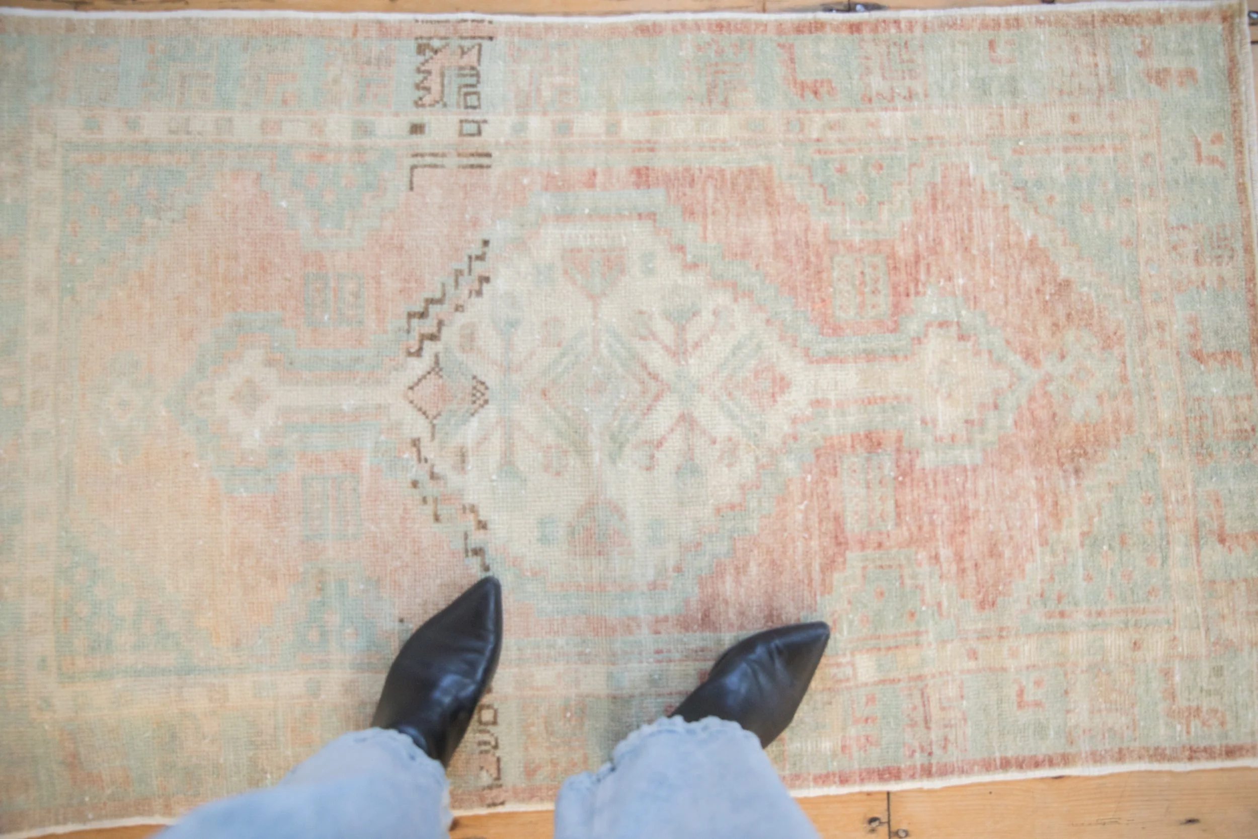 2.5x4.5 Vintage Distressed Oushak Rug - Image 2