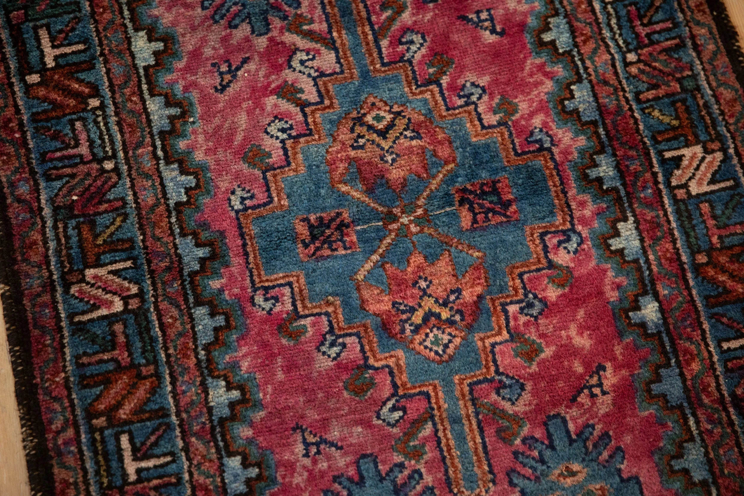 2.5x4.5 Vintage Mehriban Rug - Image 8