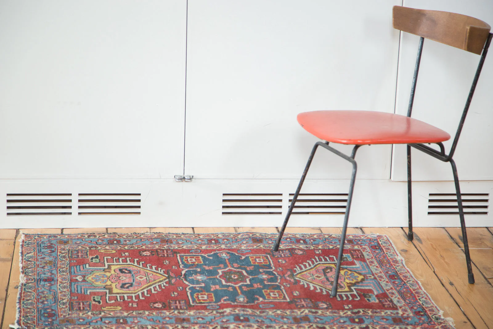 2.5x4 Distressed Heriz Rug - Image 3