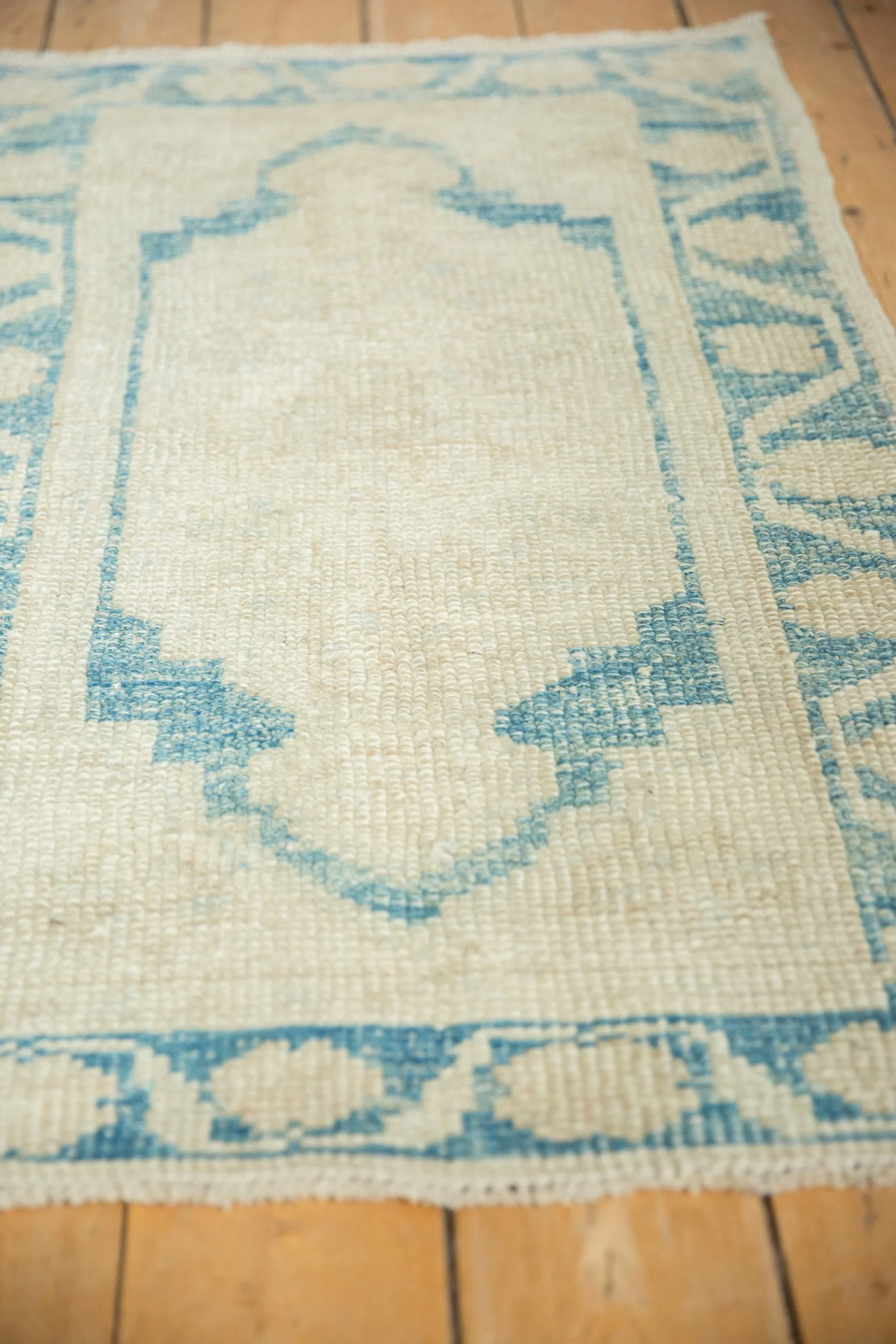 2.5x4 Distressed Oushak Rug - Image 4