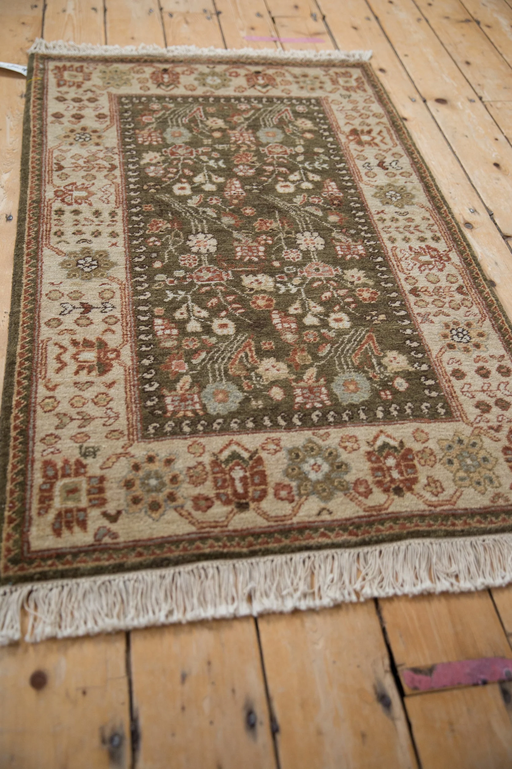 2.5x4 Vintage Armenian Hamadan Design Rug - Image 3