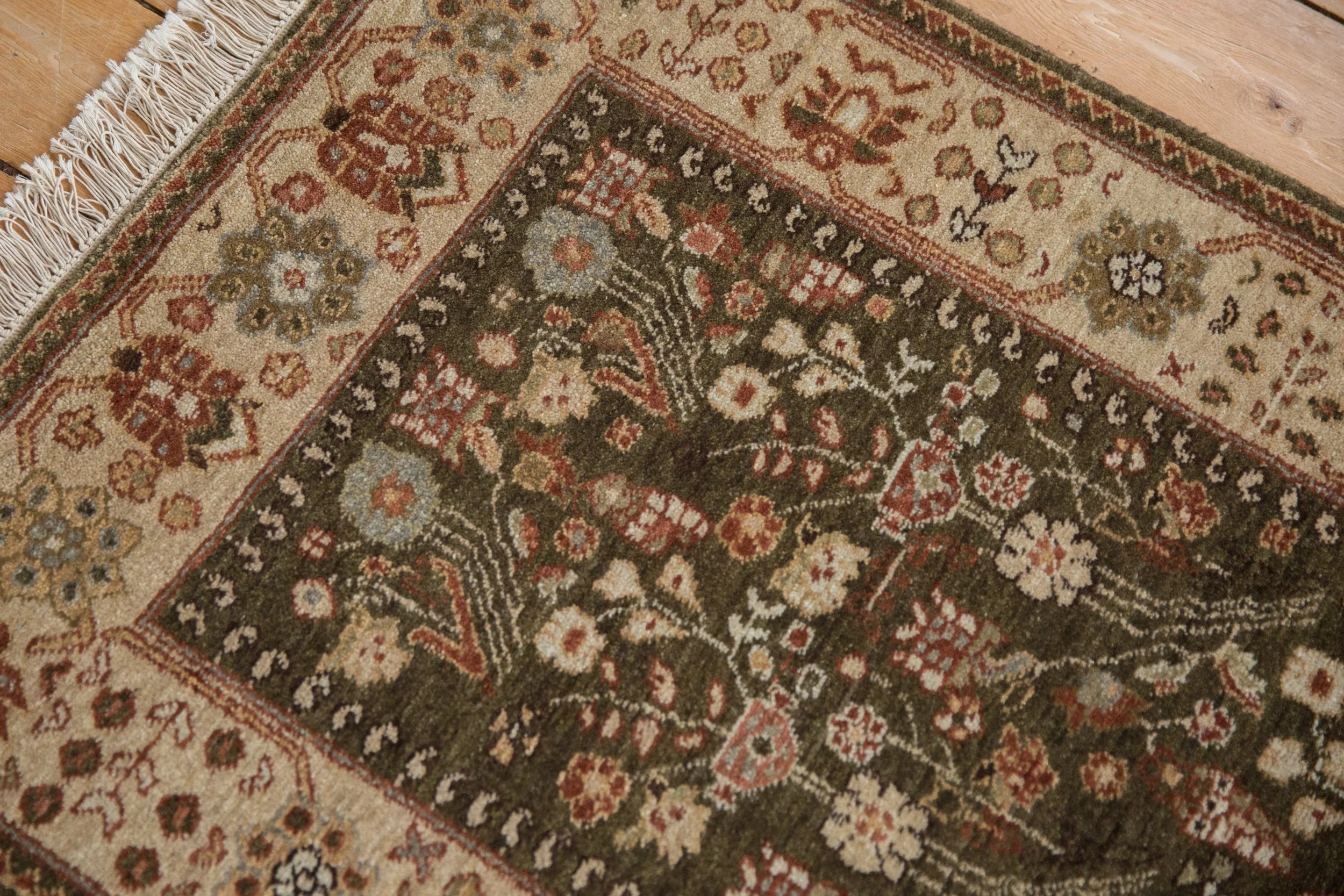 2.5x4 Vintage Armenian Hamadan Design Rug - Image 6