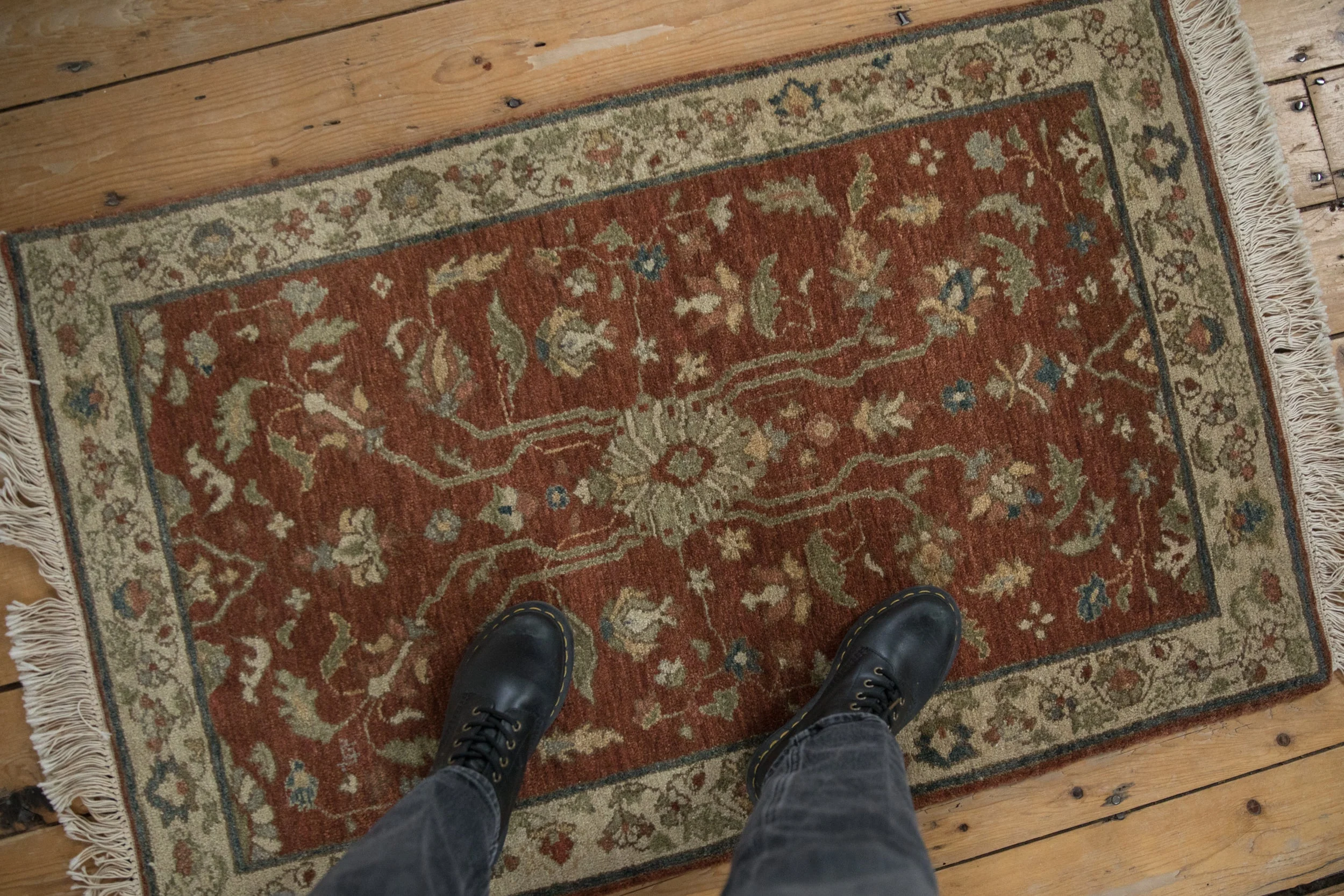 2.5x4 Vintage Armenian Lilihan Design Rug - Image 2
