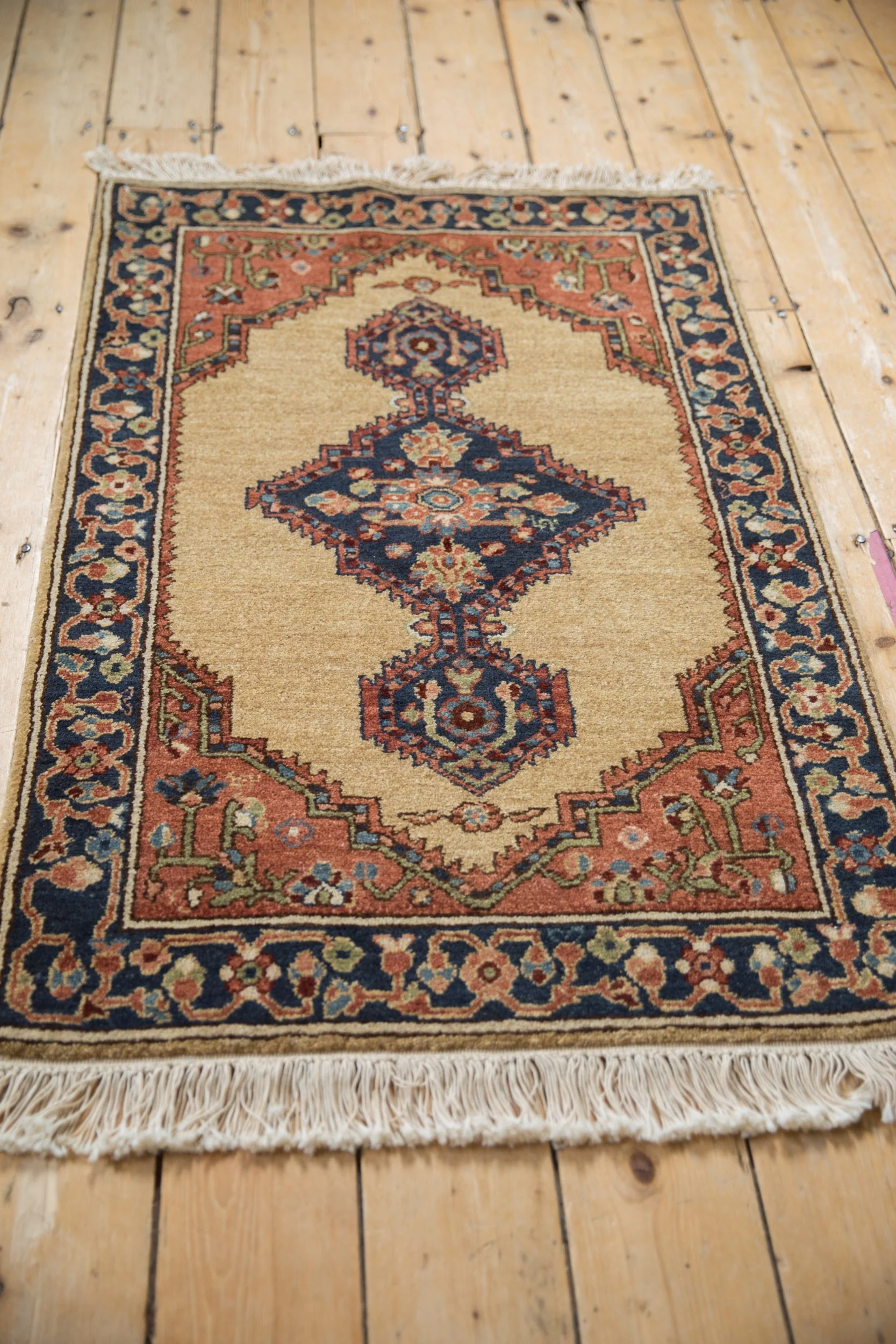 2.5x4 Vintage Armenian Serab Design Rug - Image 5