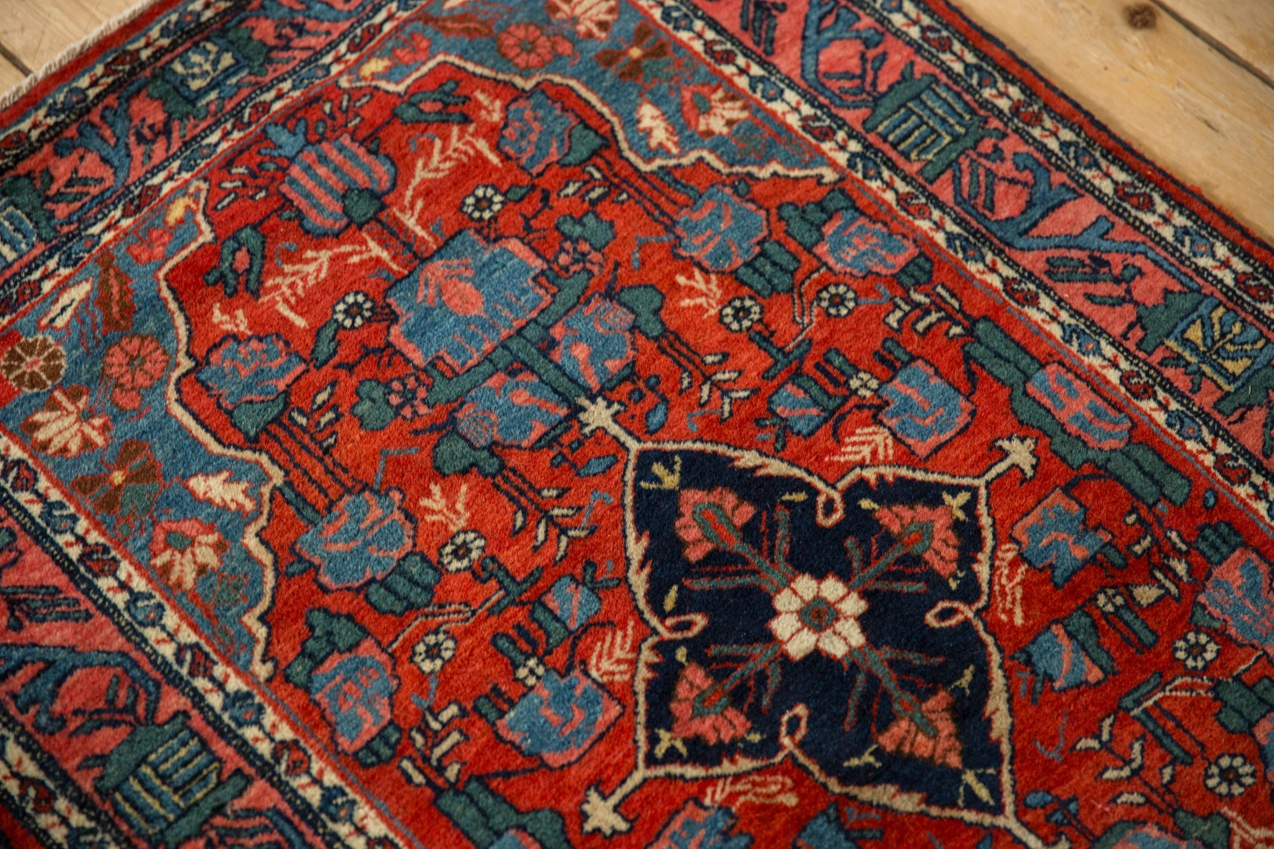 2.5x4 Vintage Bijar Rug - Image 11