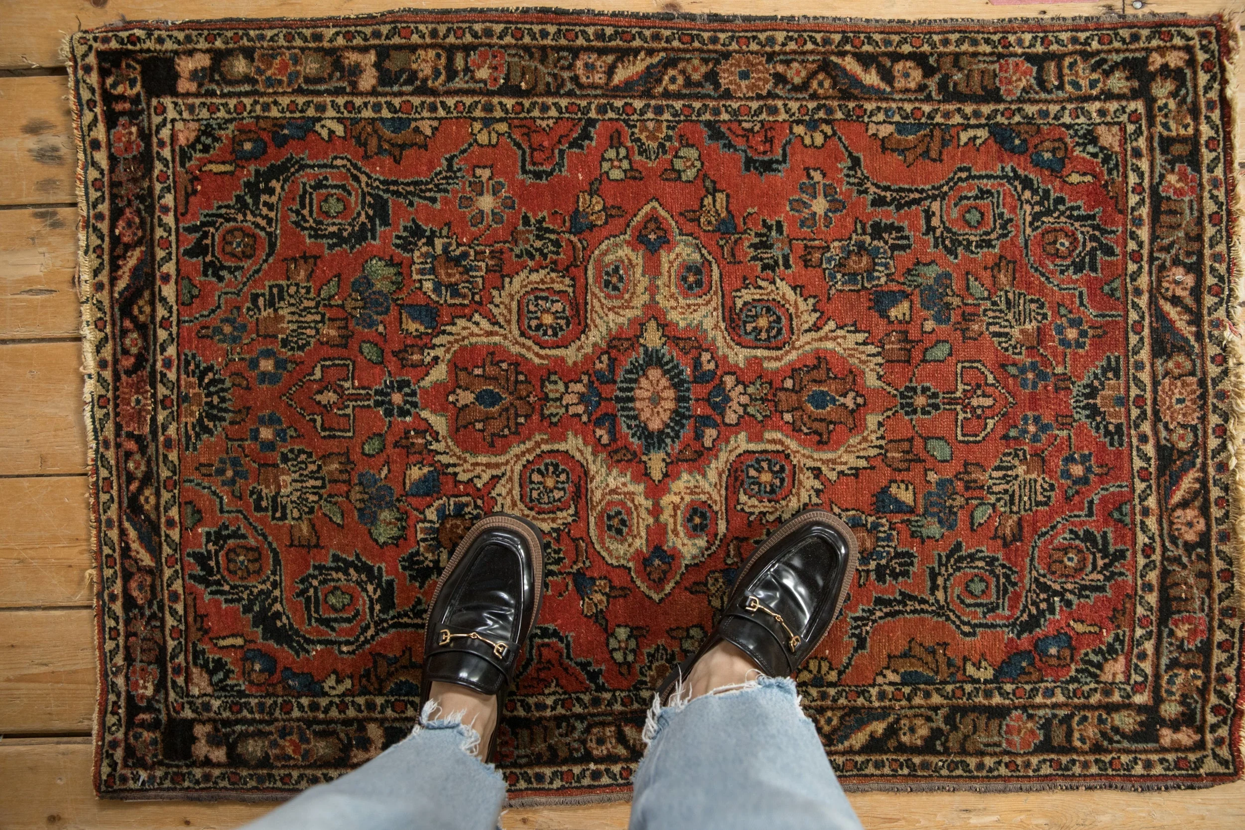 2.5x4 Vintage Dargezine Rug - Image 2