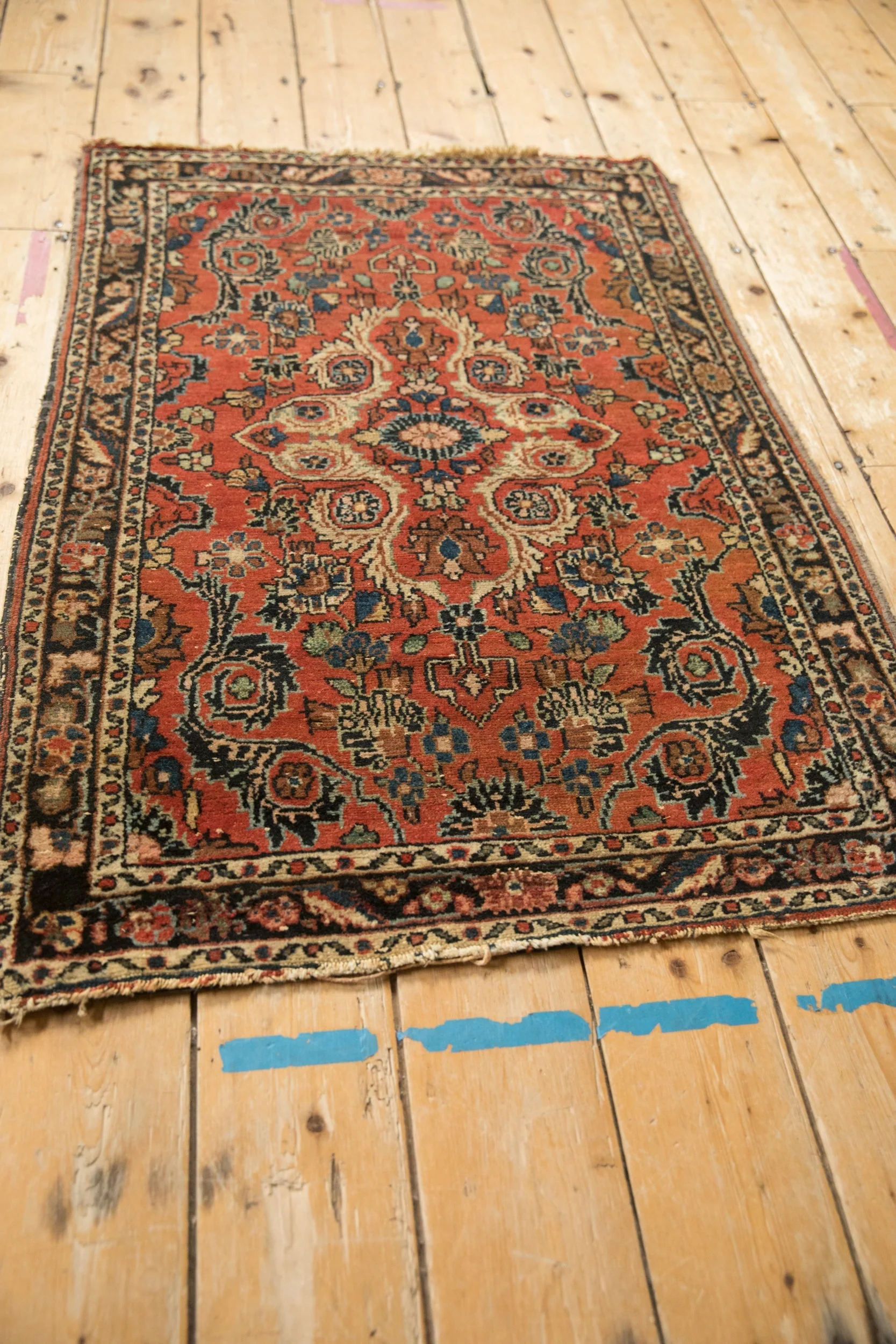 2.5x4 Vintage Dargezine Rug - Image 4