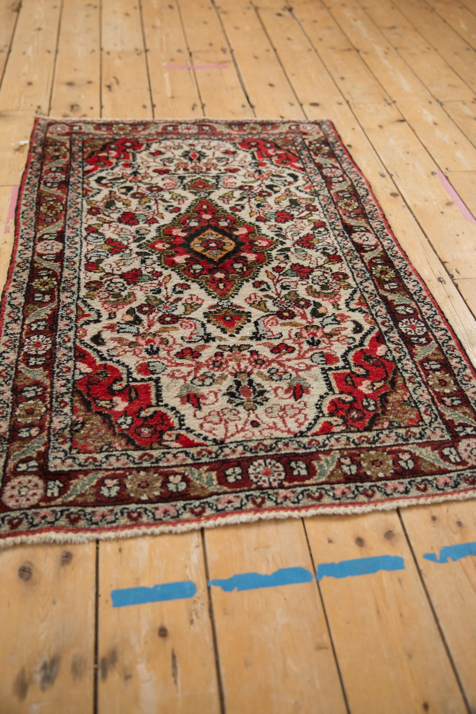 2.5x4 Vintage Dargezine Rug - Image 5