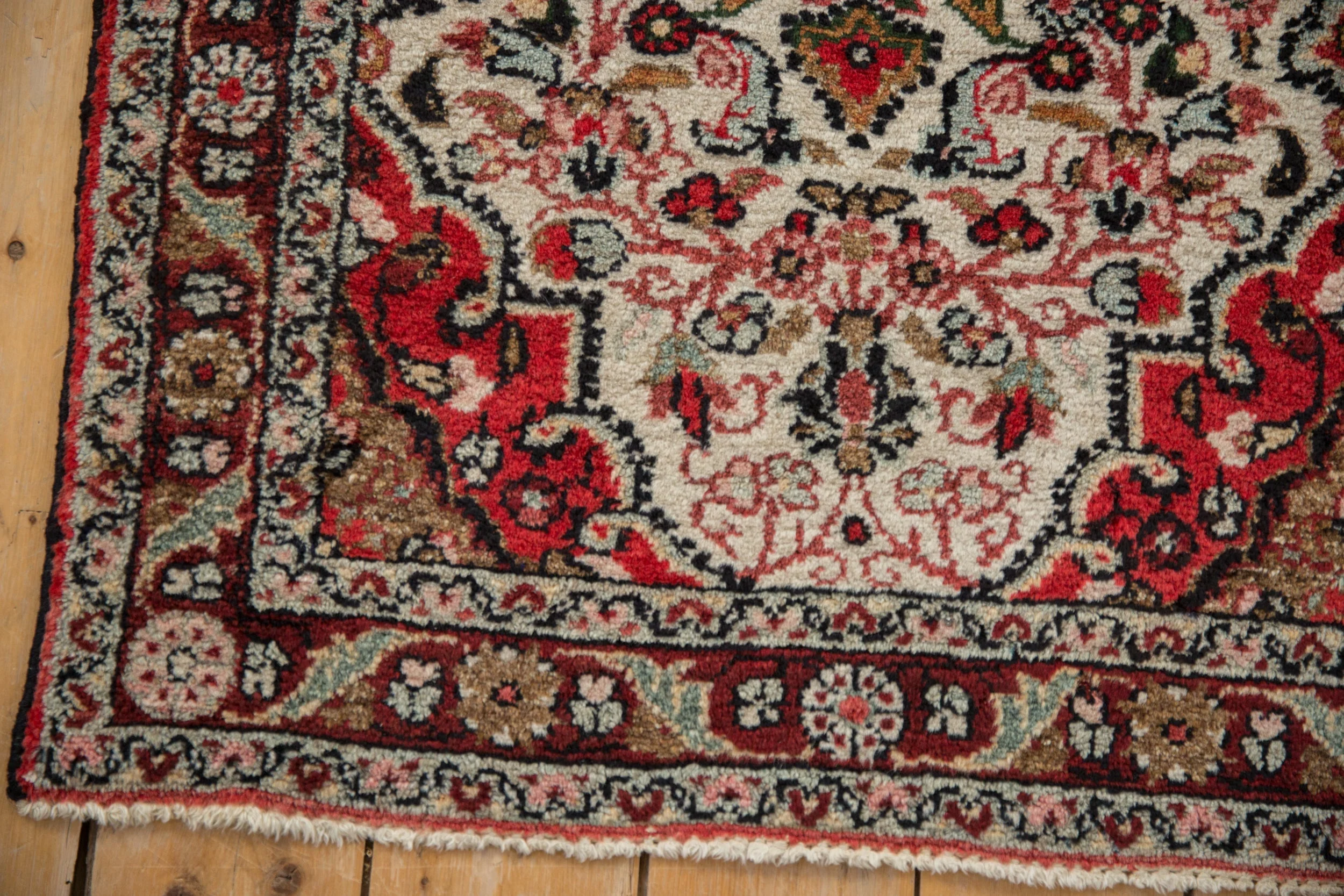 2.5x4 Vintage Dargezine Rug - Image 6