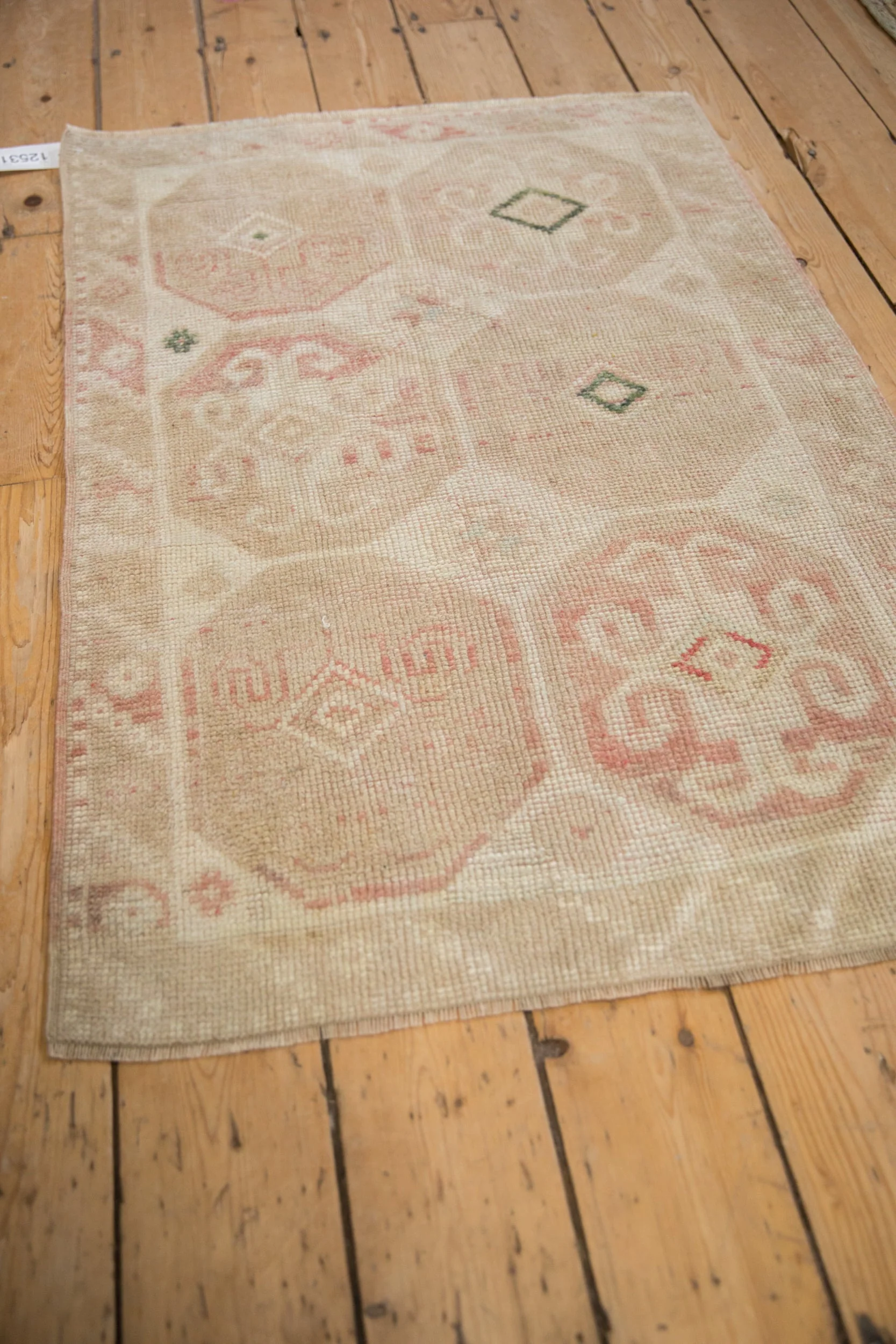 2.5x4 Vintage Distressed Dosemealti Rug - Image 4