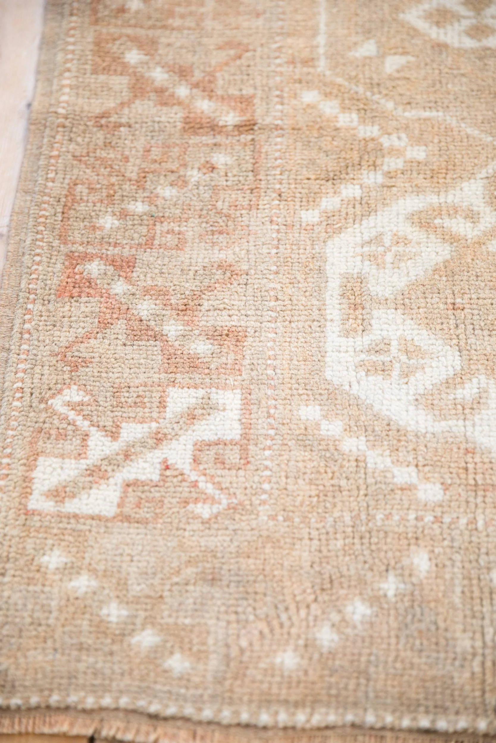 2.5x4 Vintage Distressed Melas Rug - Image 7