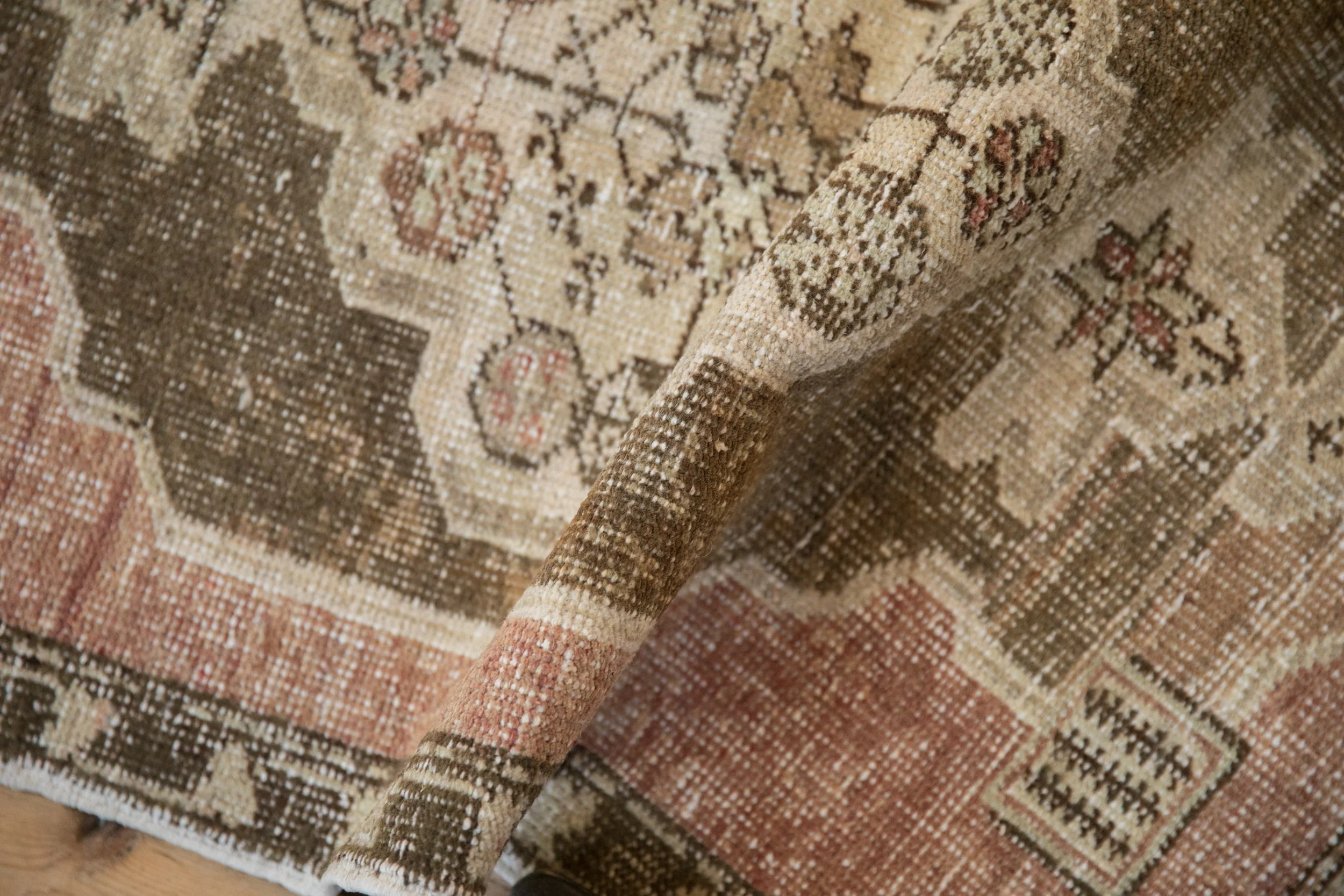2.5x4 Vintage Distressed Oushak Rug - Image 8