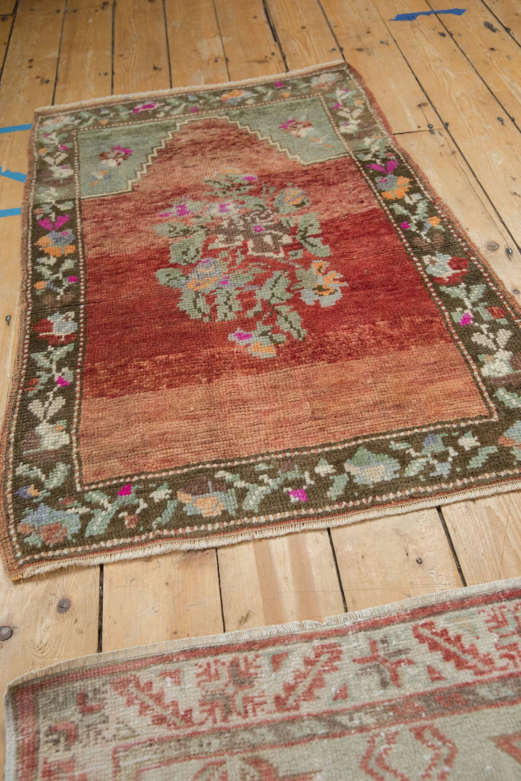 2.5x4 Vintage Distressed Oushak Rug - Image 8
