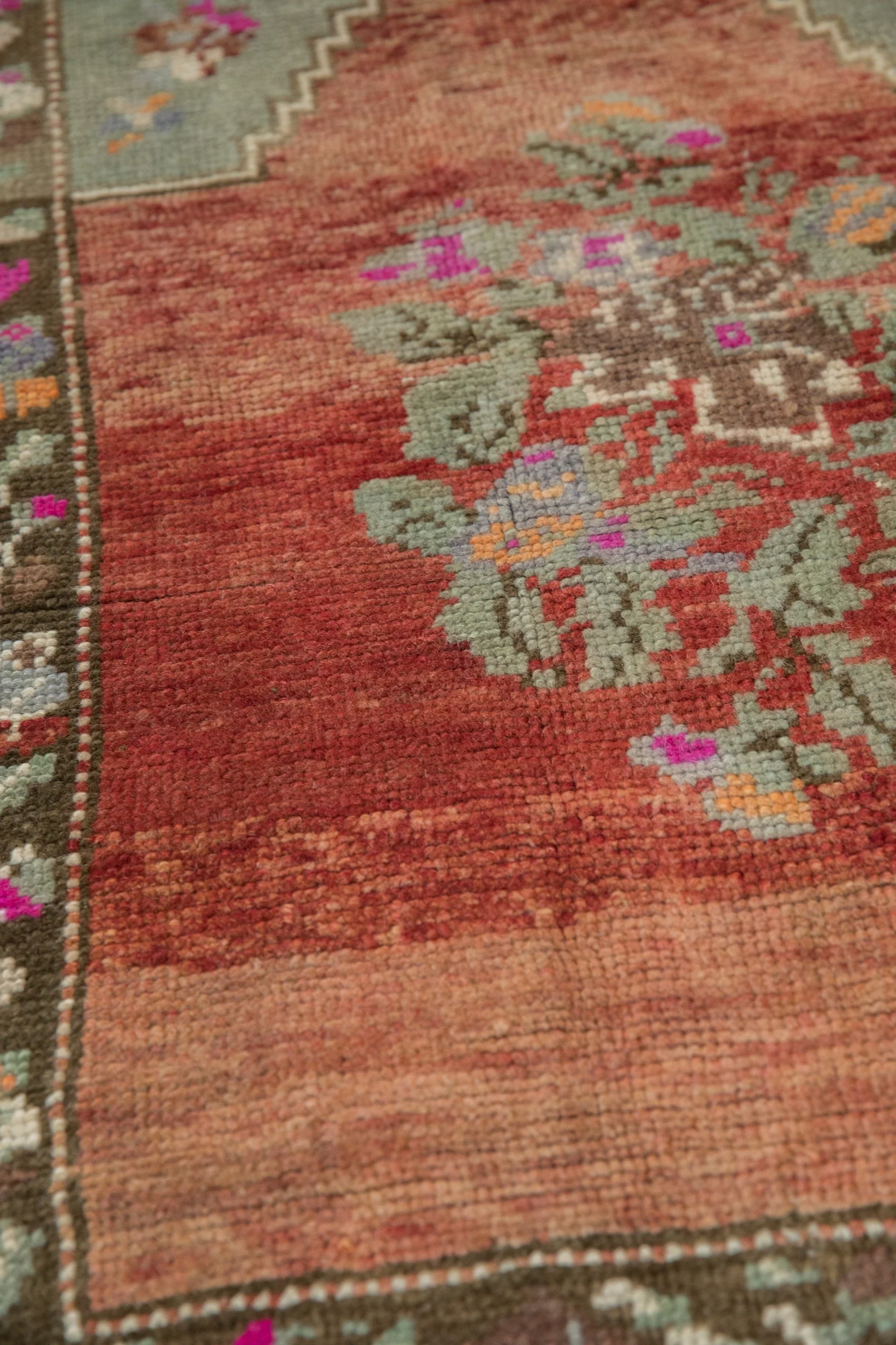 2.5x4 Vintage Distressed Oushak Rug - Image 9