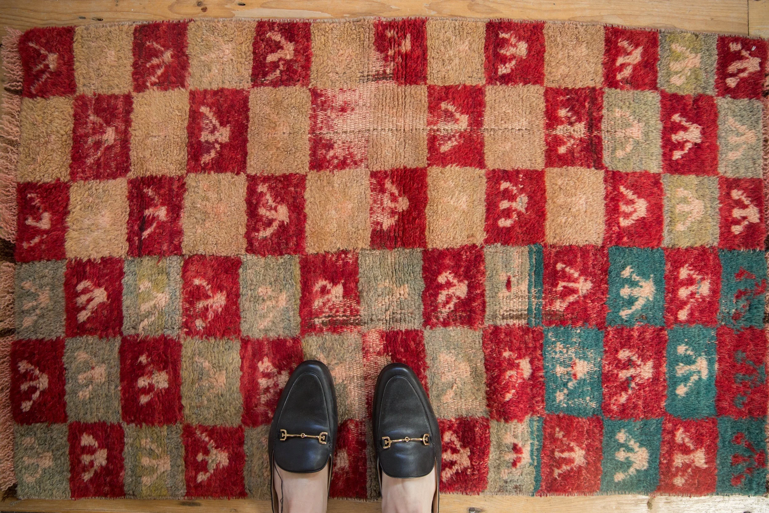2.5x4 Vintage Distressed Tulu Rug - Image 2