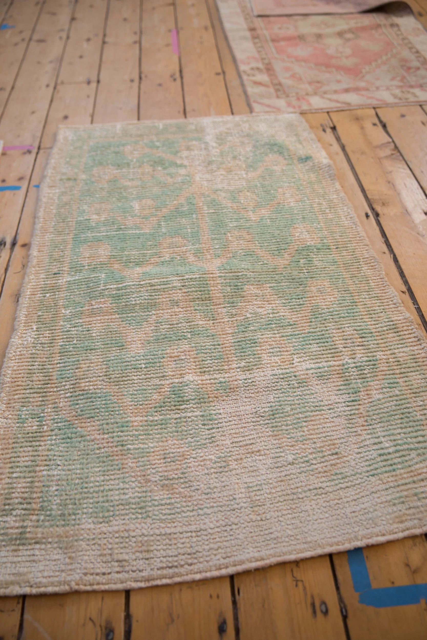 2.5x4 Vintage Distressed Tulu Rug - Image 6