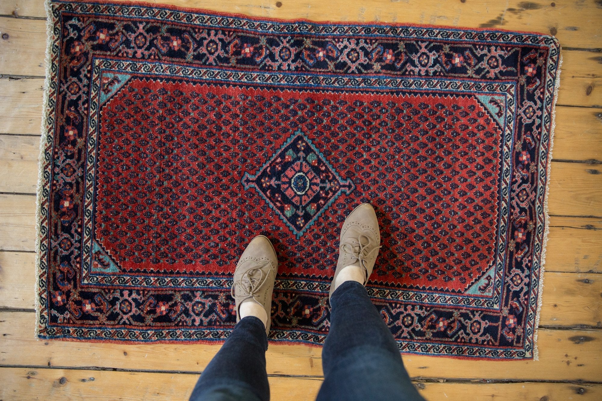 2.5x4 Vintage Fine Engelas Rug - Image 2