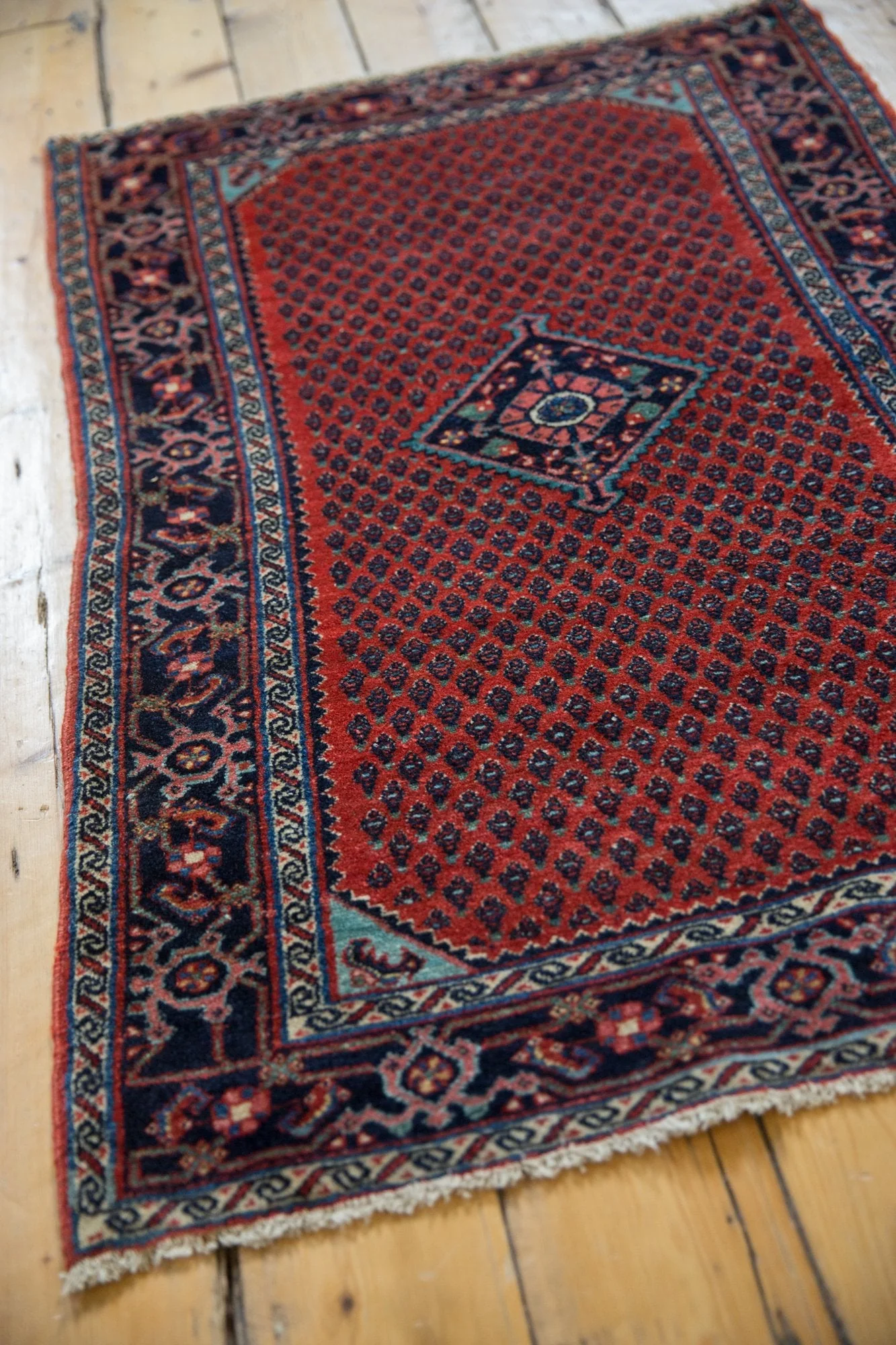 2.5x4 Vintage Fine Engelas Rug - Image 3