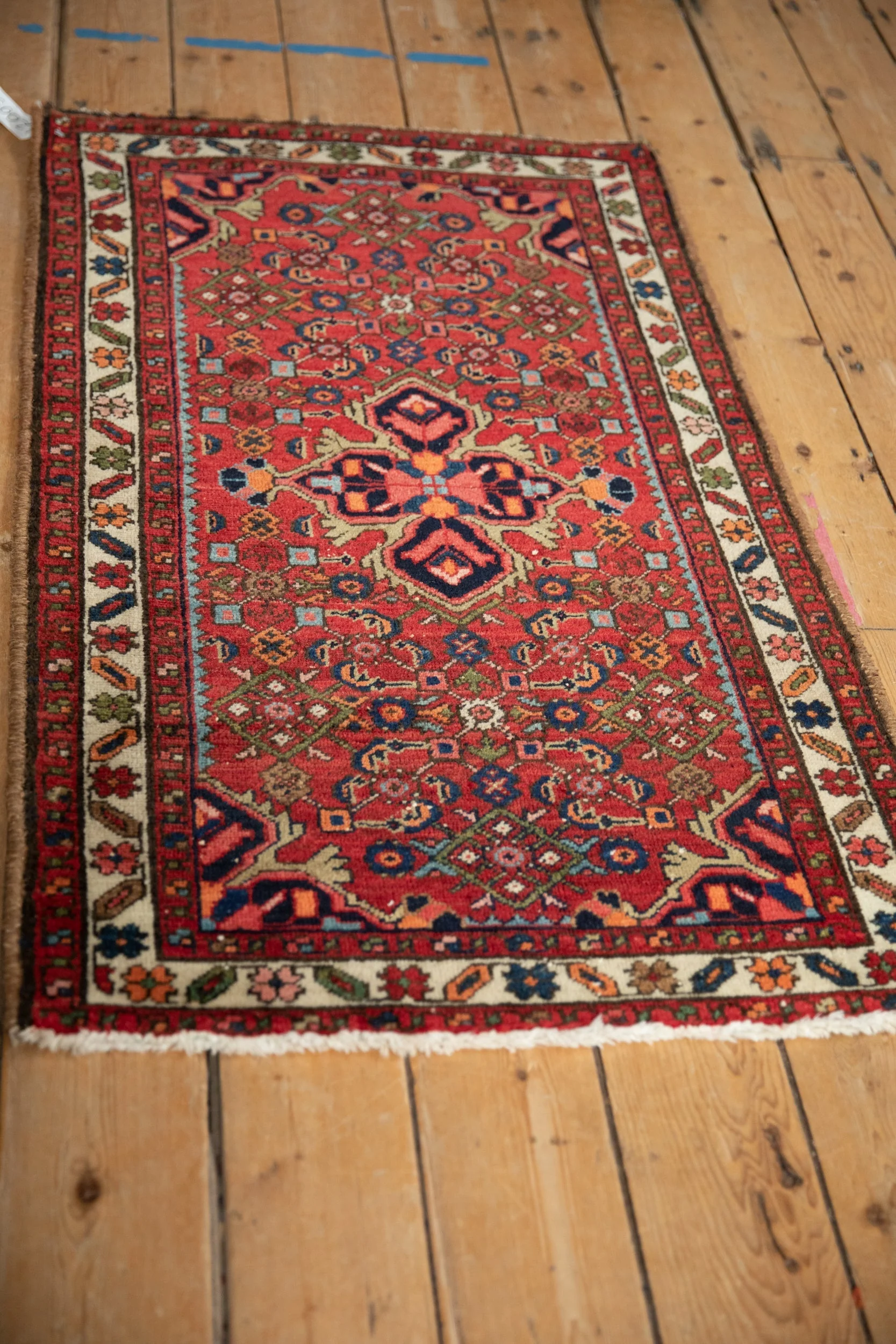 2.5x4 Vintage Hamadan Rug - Image 4