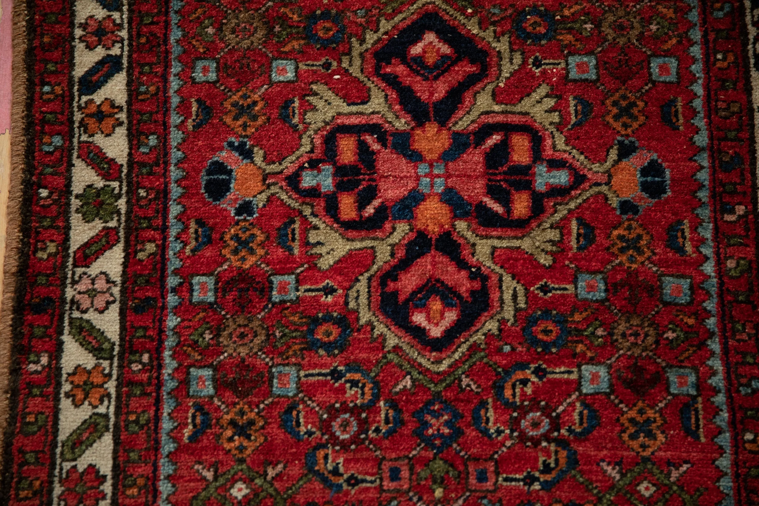 2.5x4 Vintage Hamadan Rug - Image 6