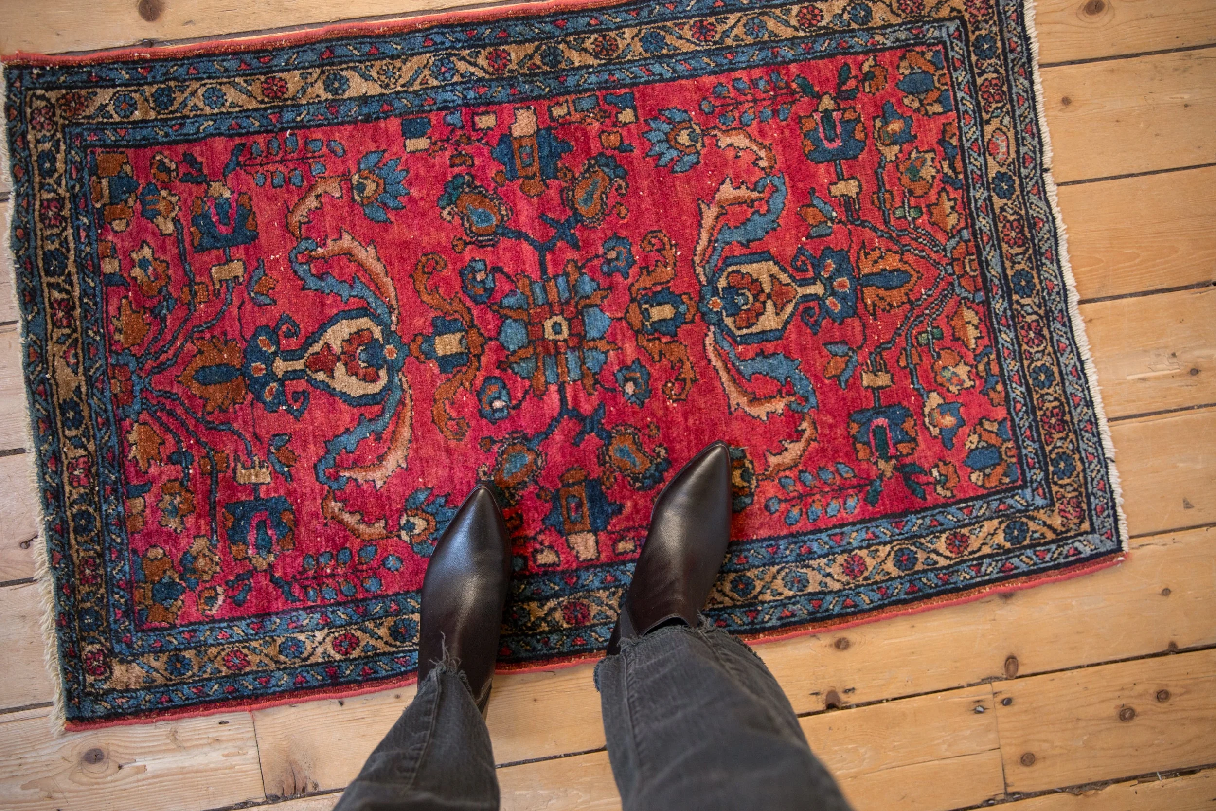 2.5x4 Vintage Lilihan Rug - Image 2